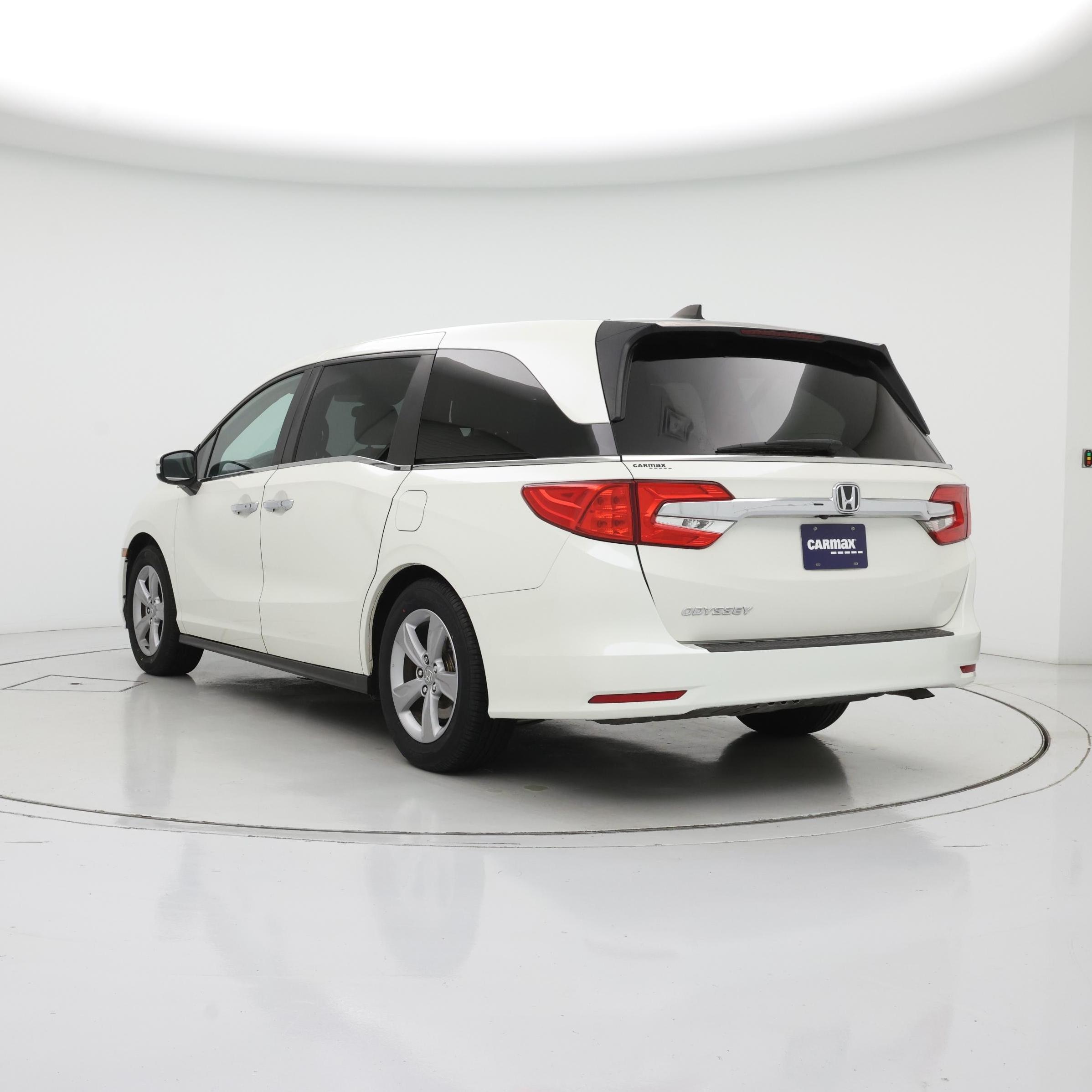 Thumbnail: 2018 Honda Odyssey - 2