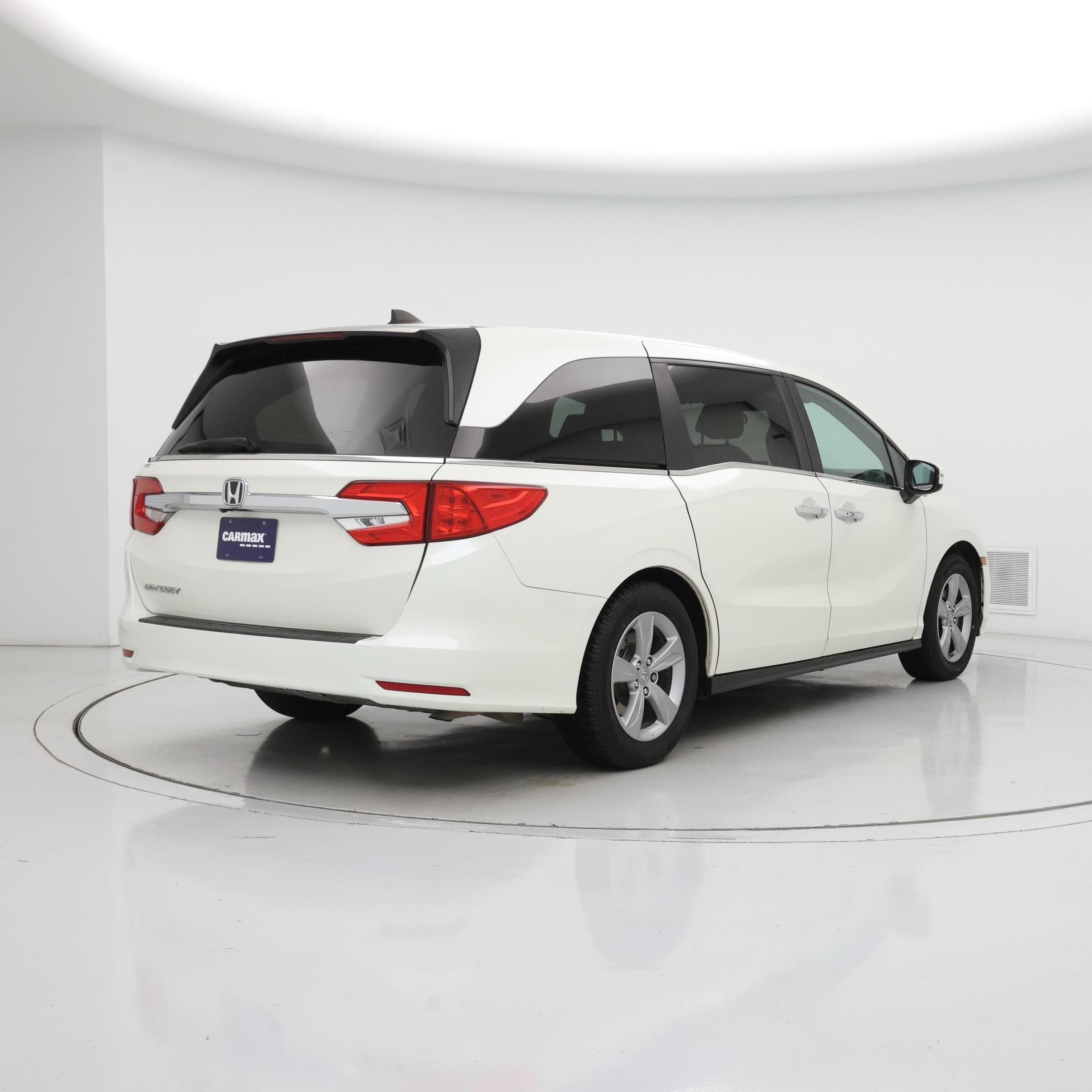 Thumbnail: 2018 Honda Odyssey - 8