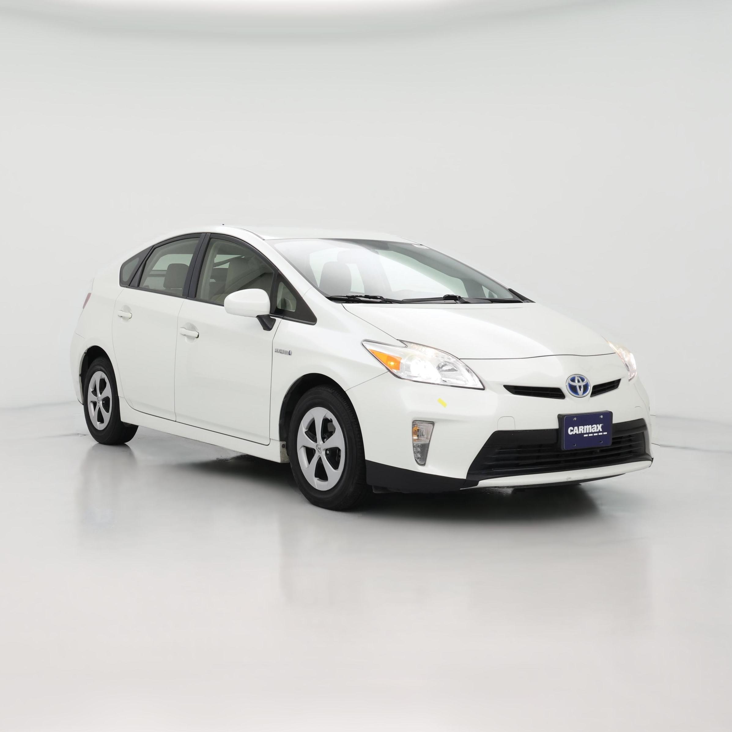Thumbnail: 2015 Toyota Prius - 1