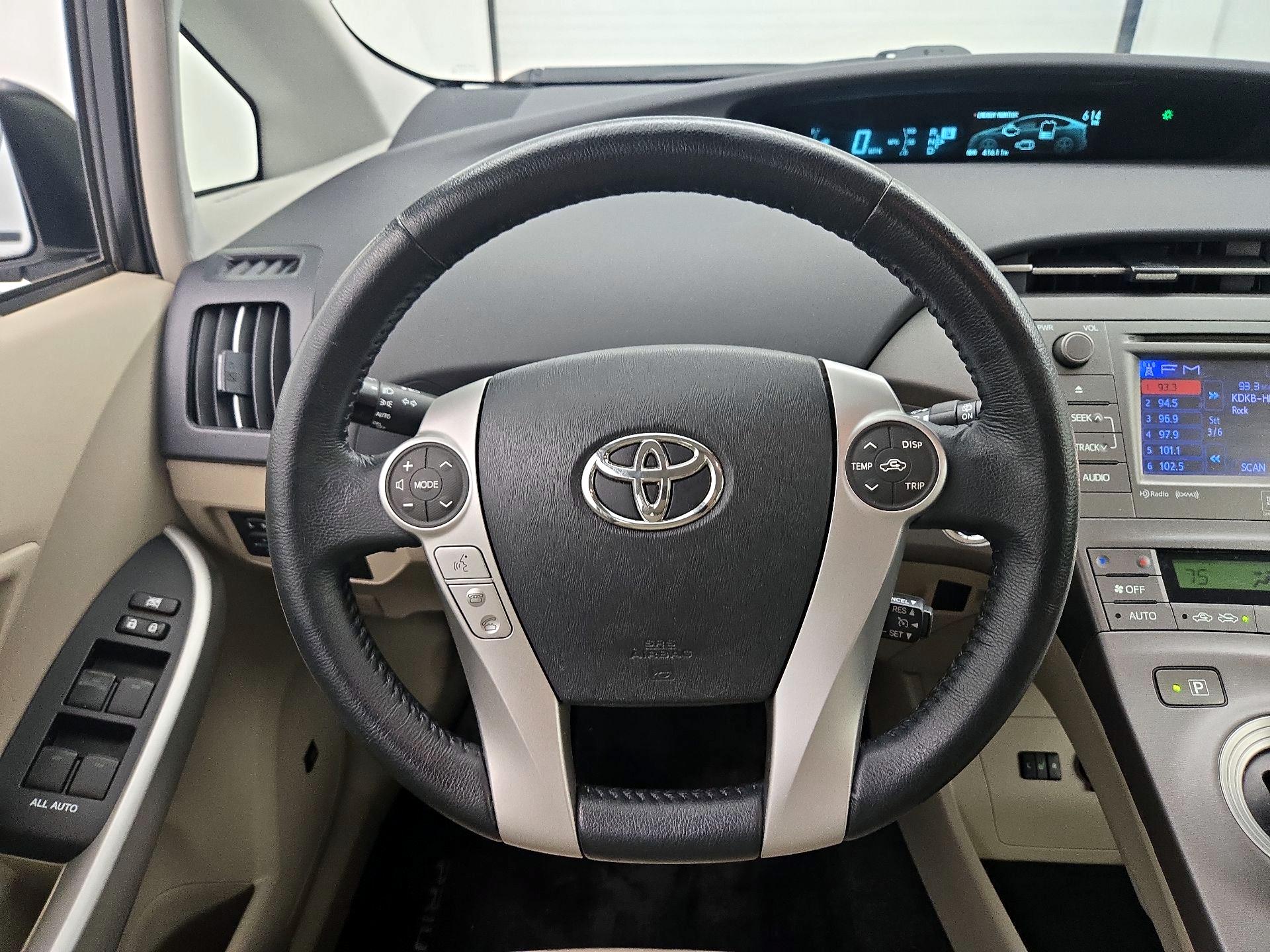 Thumbnail: 2015 Toyota Prius - 10