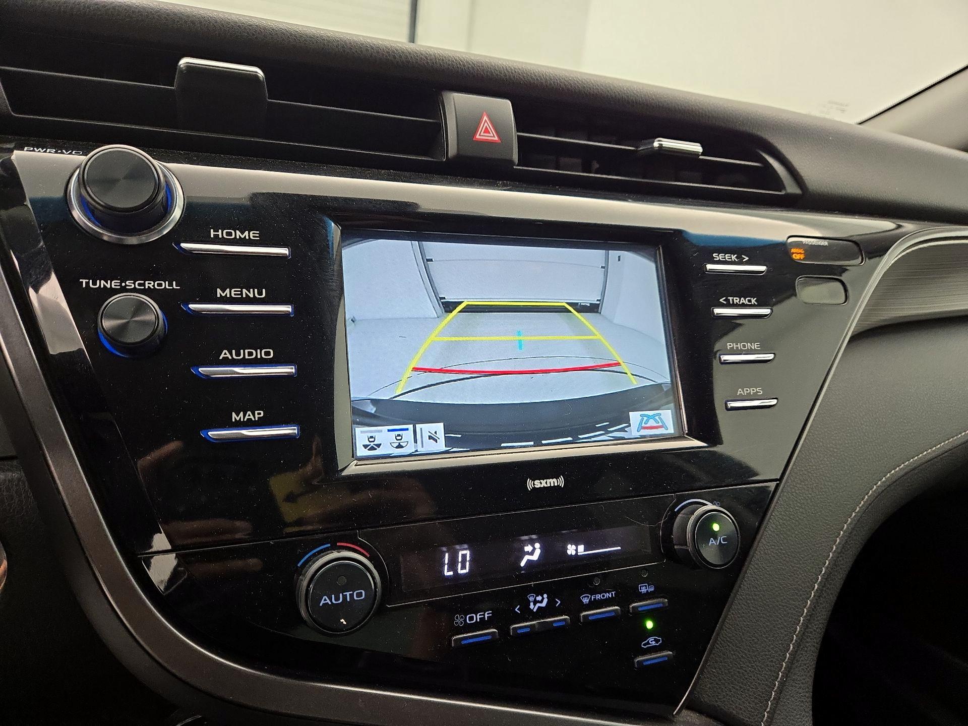 Thumbnail: 2020 Toyota Camry - 14