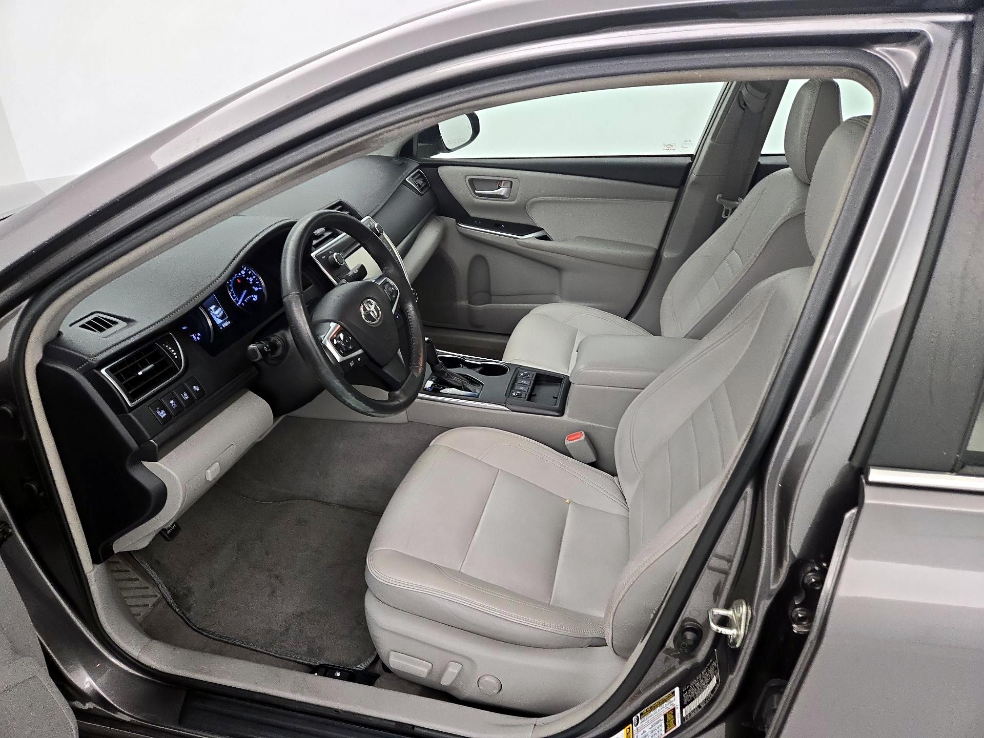 Thumbnail: 2017 Toyota Camry - 11