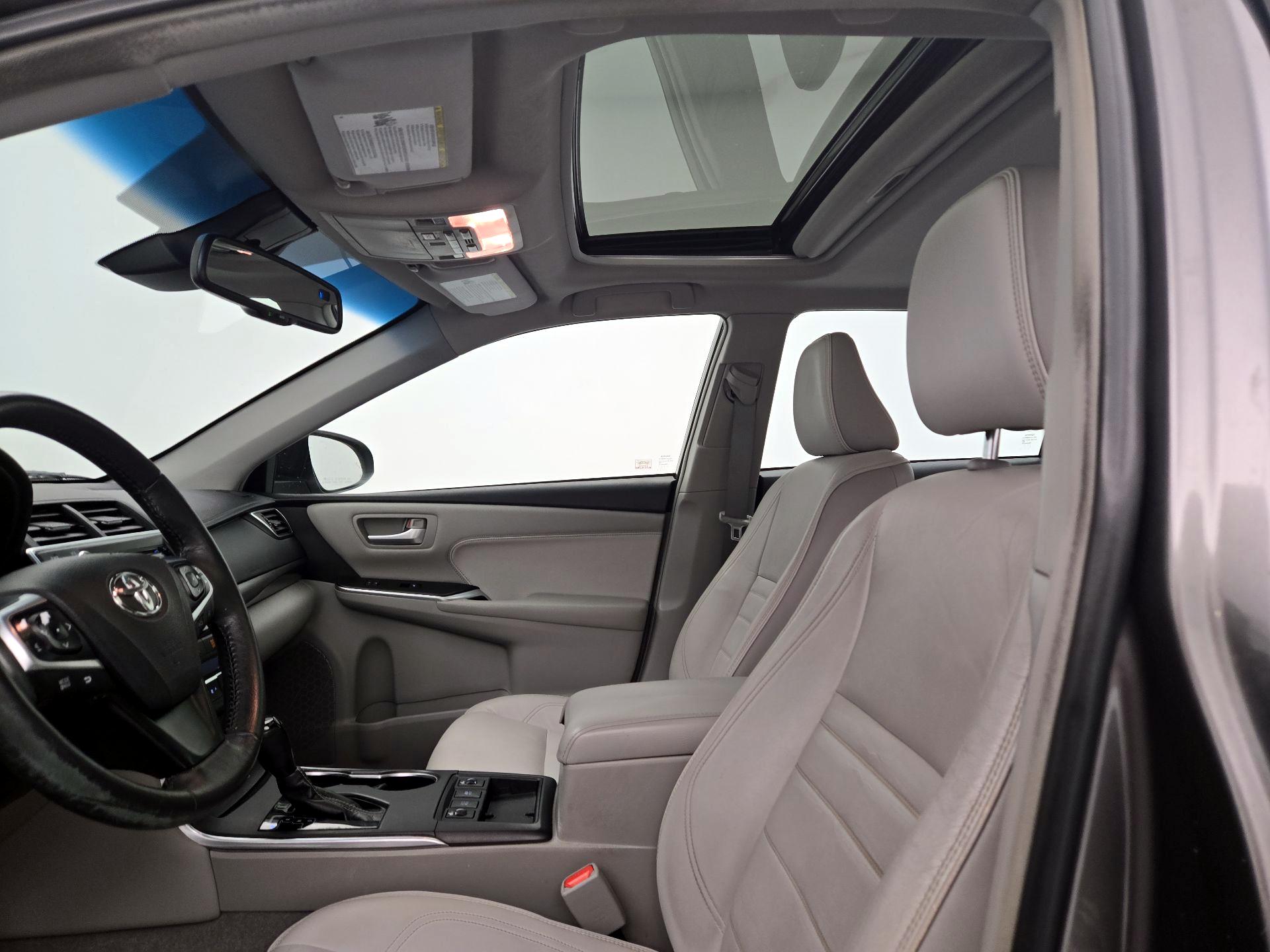 Thumbnail: 2017 Toyota Camry - 20