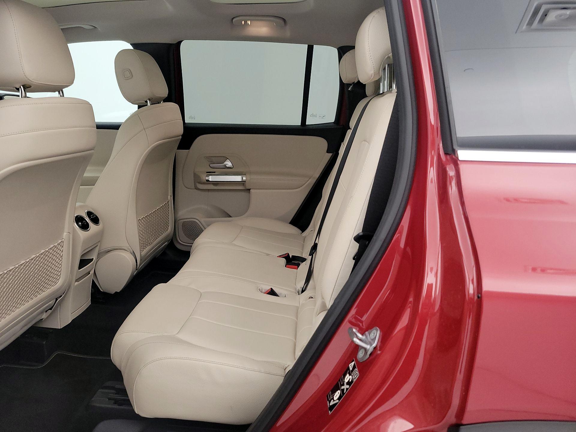 Thumbnail: 2021 Mercedes-Benz GLB - 20
