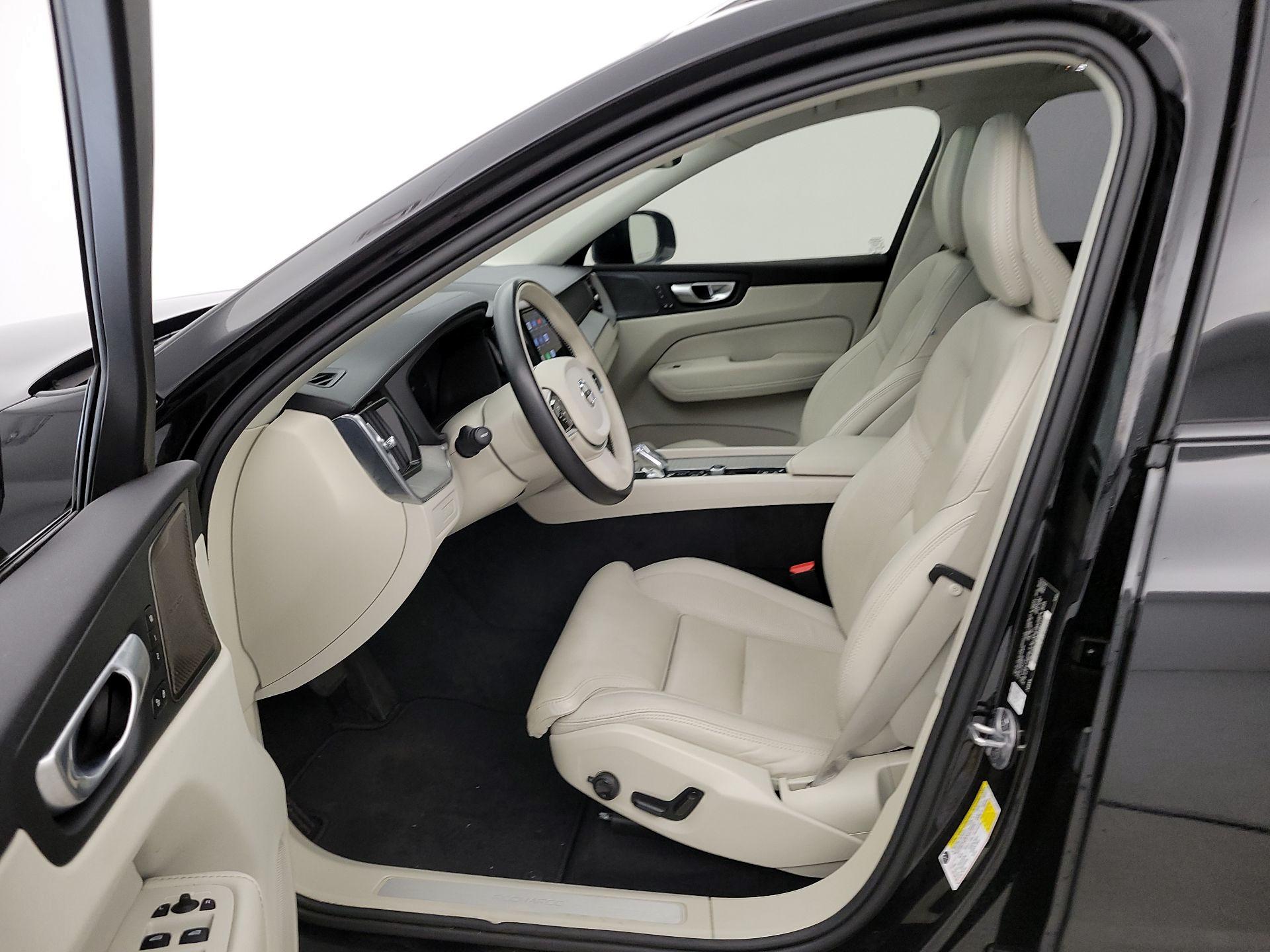Thumbnail: 2024 Volvo XC60 - 11