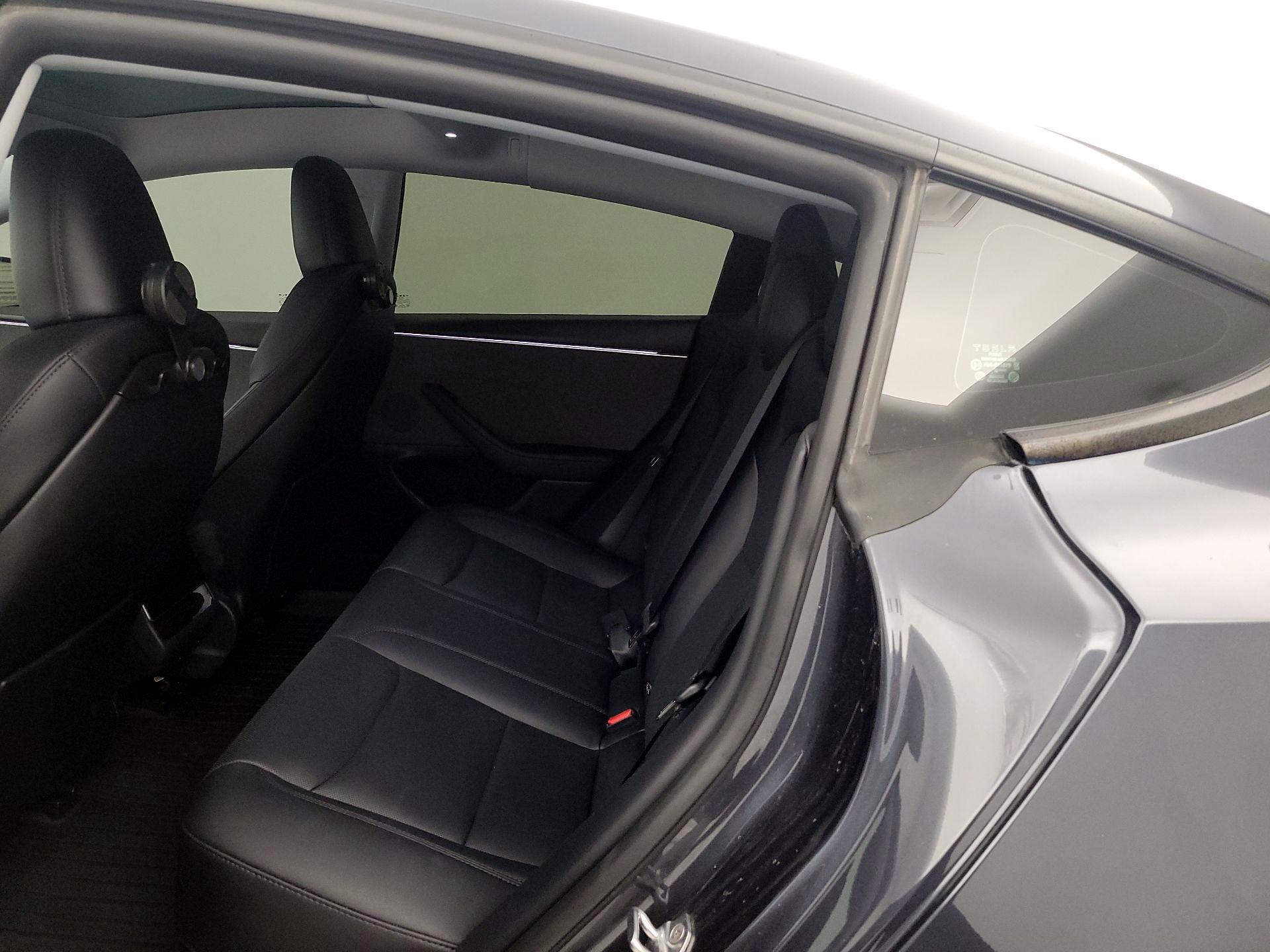 Thumbnail: 2025 Tesla Model 3 - 18
