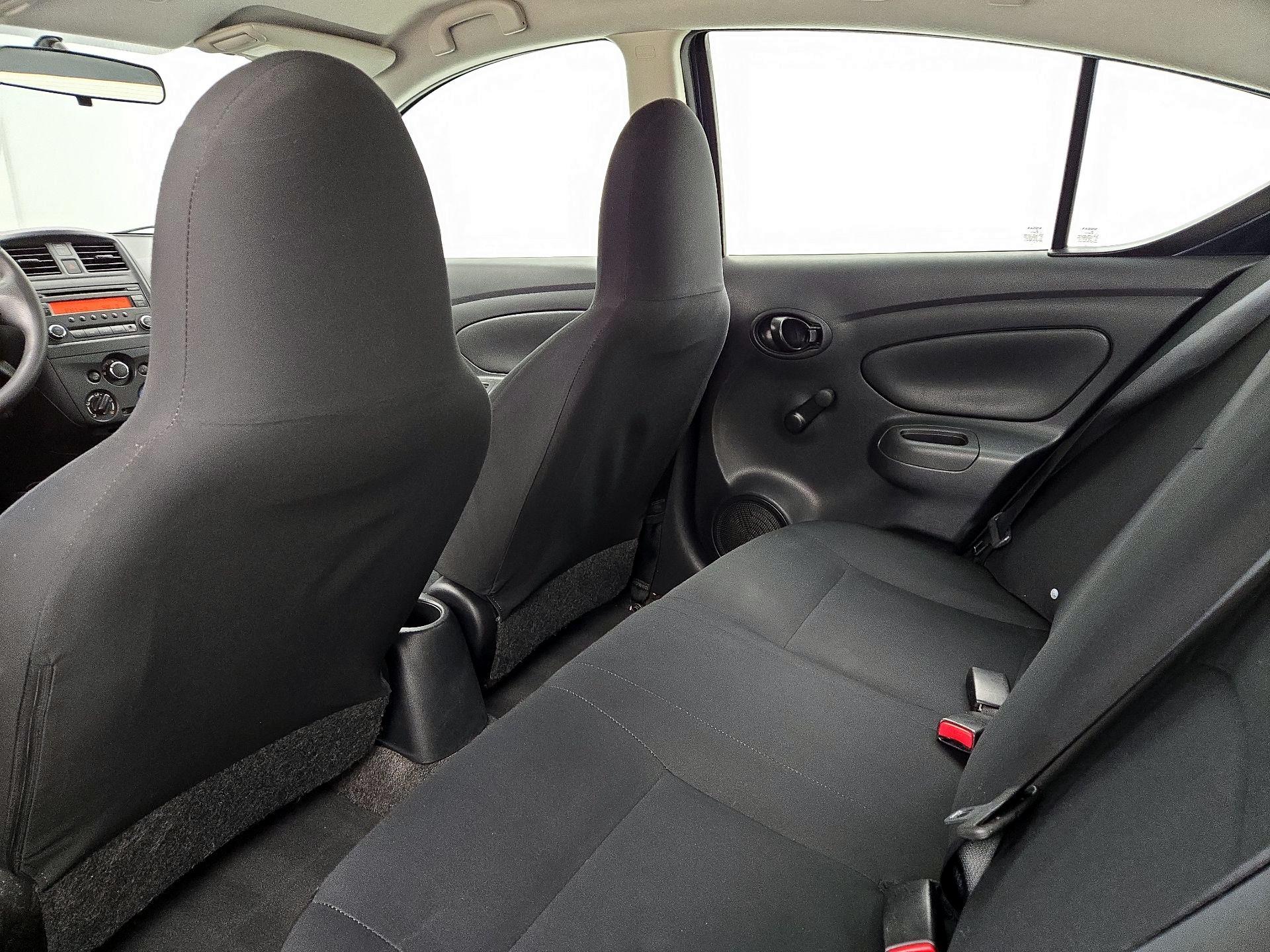 Thumbnail: 2015 Nissan Versa - 17