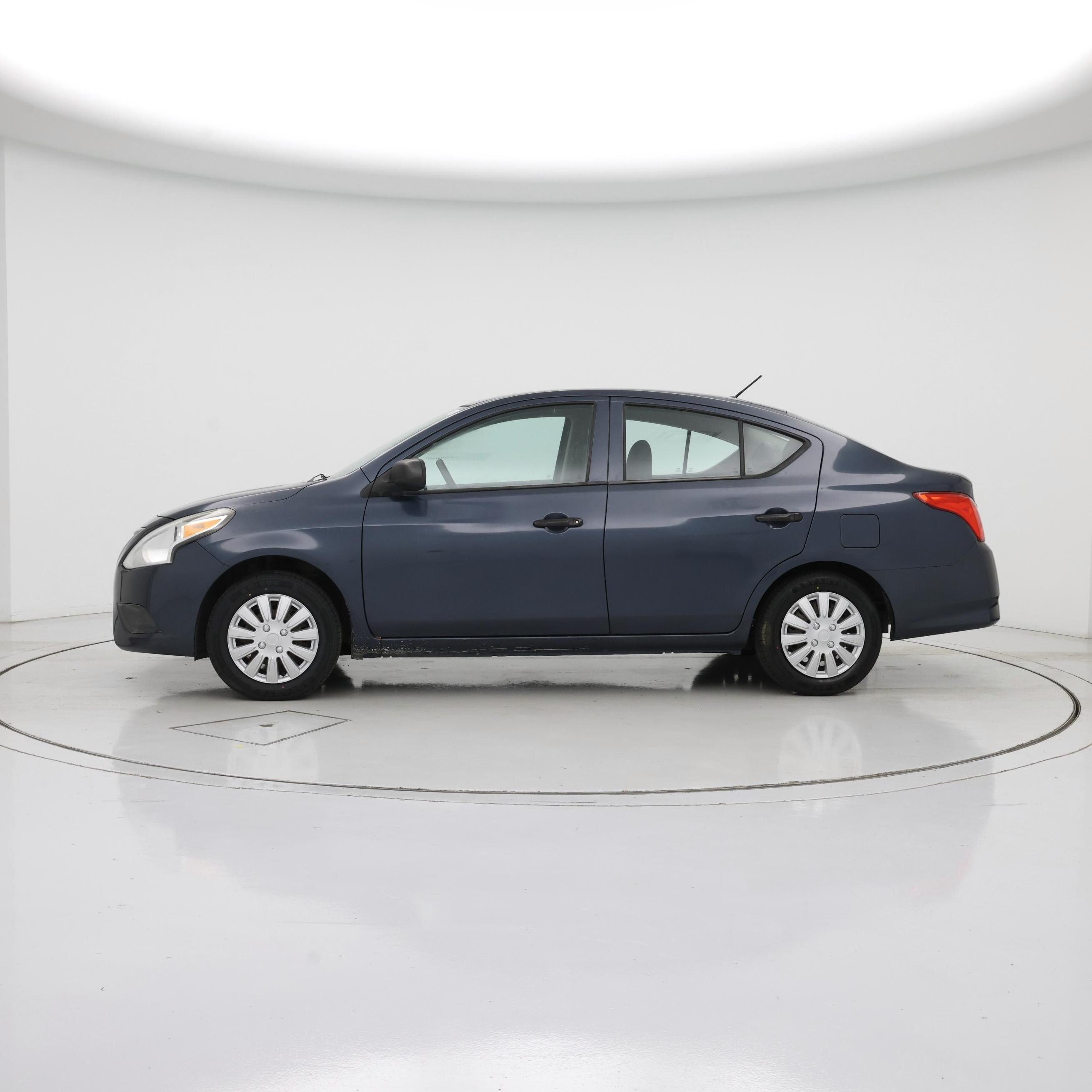 Thumbnail: 2015 Nissan Versa - 3