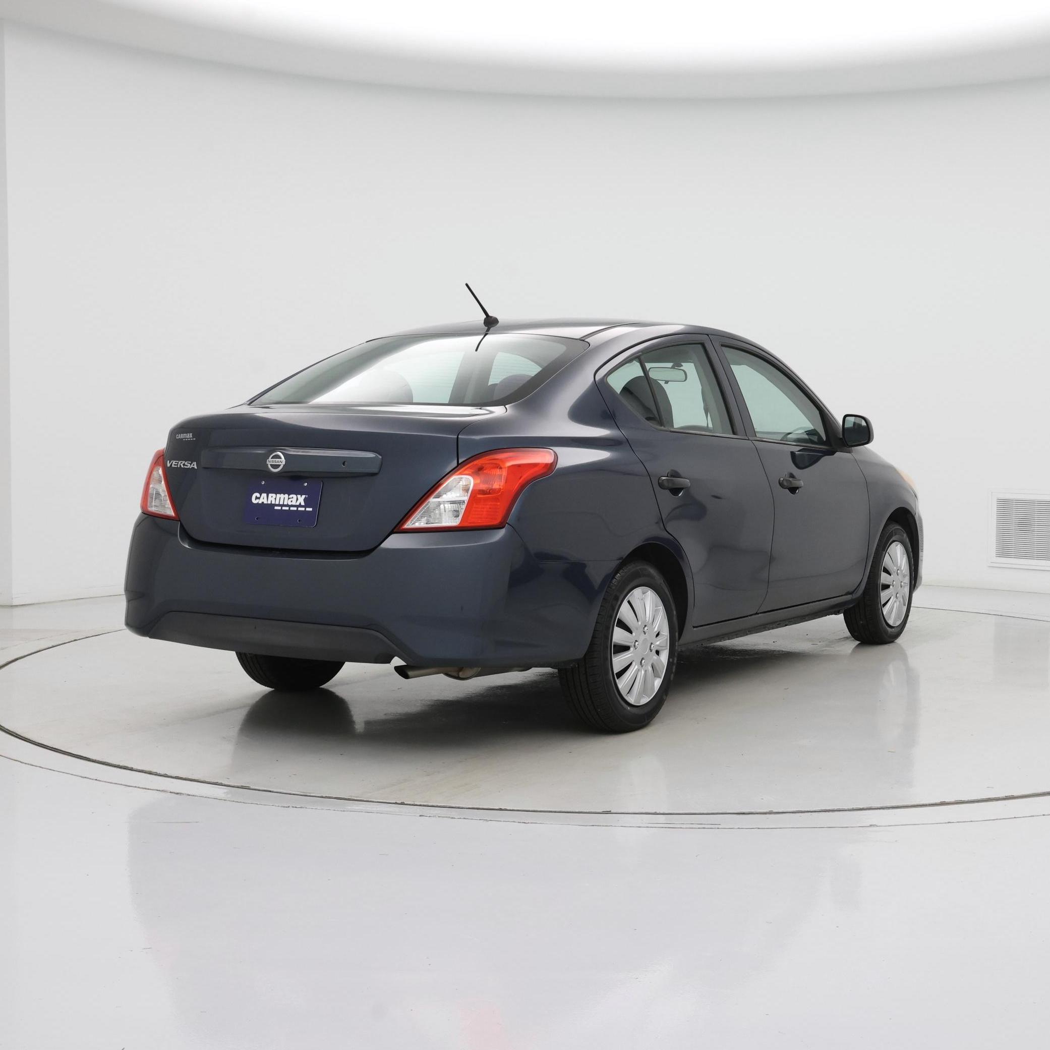 Thumbnail: 2015 Nissan Versa - 8
