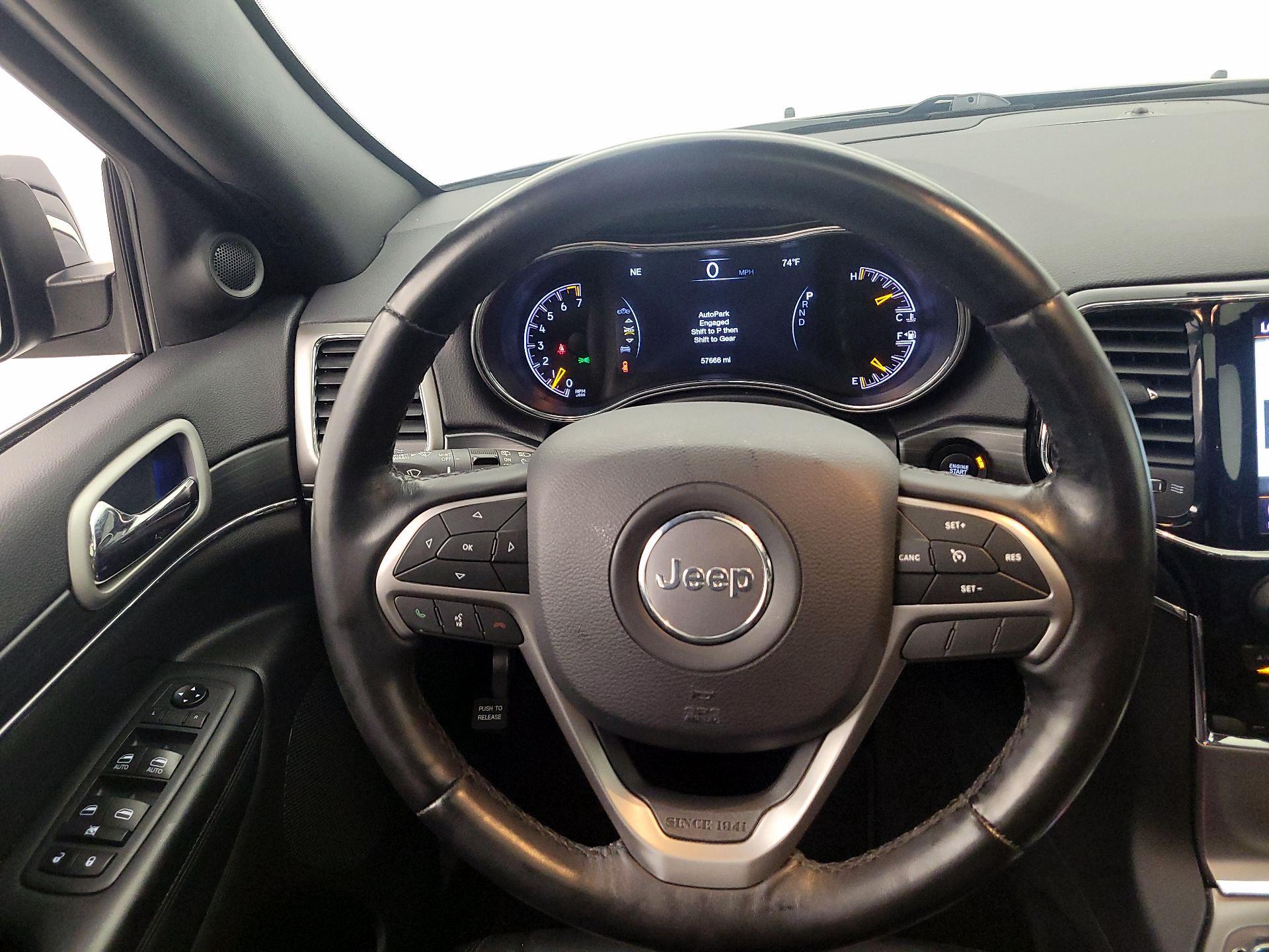 Thumbnail: 2020 Jeep Grand Cherokee - 10