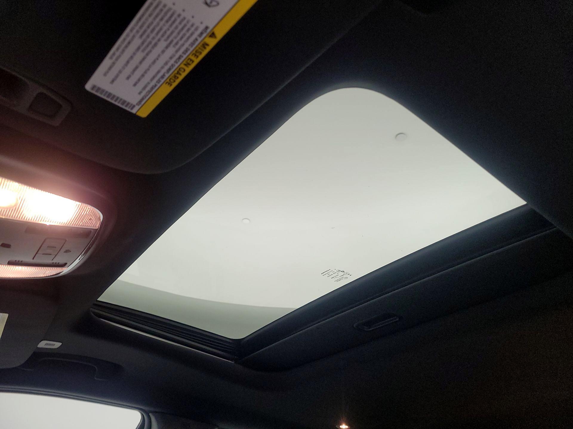 Thumbnail: 2020 Jeep Grand Cherokee - 20