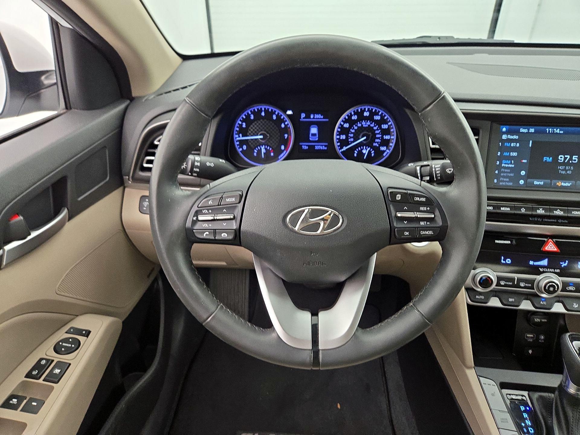 Thumbnail: 2019 Hyundai Elantra - 10