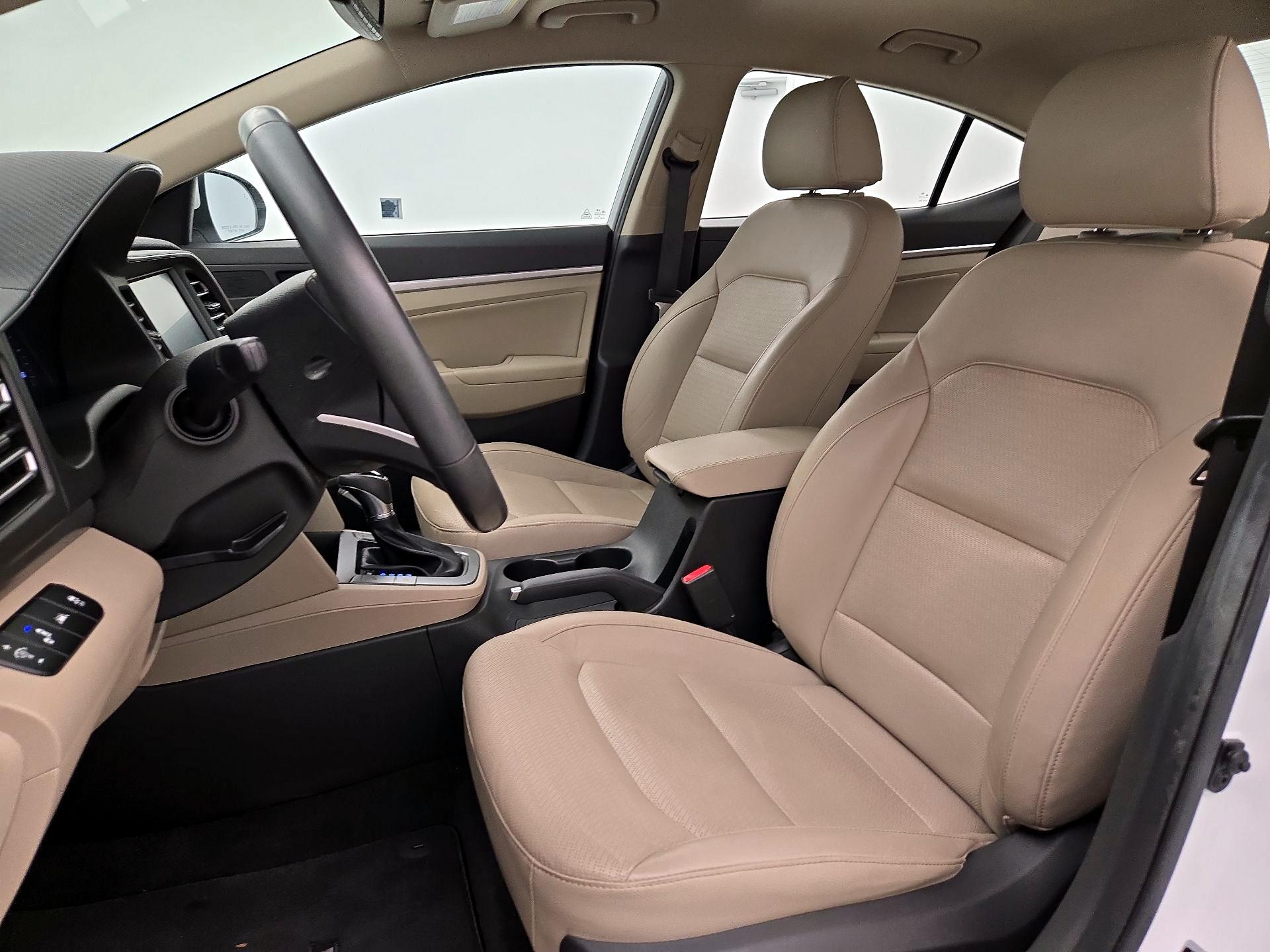 Thumbnail: 2019 Hyundai Elantra - 11