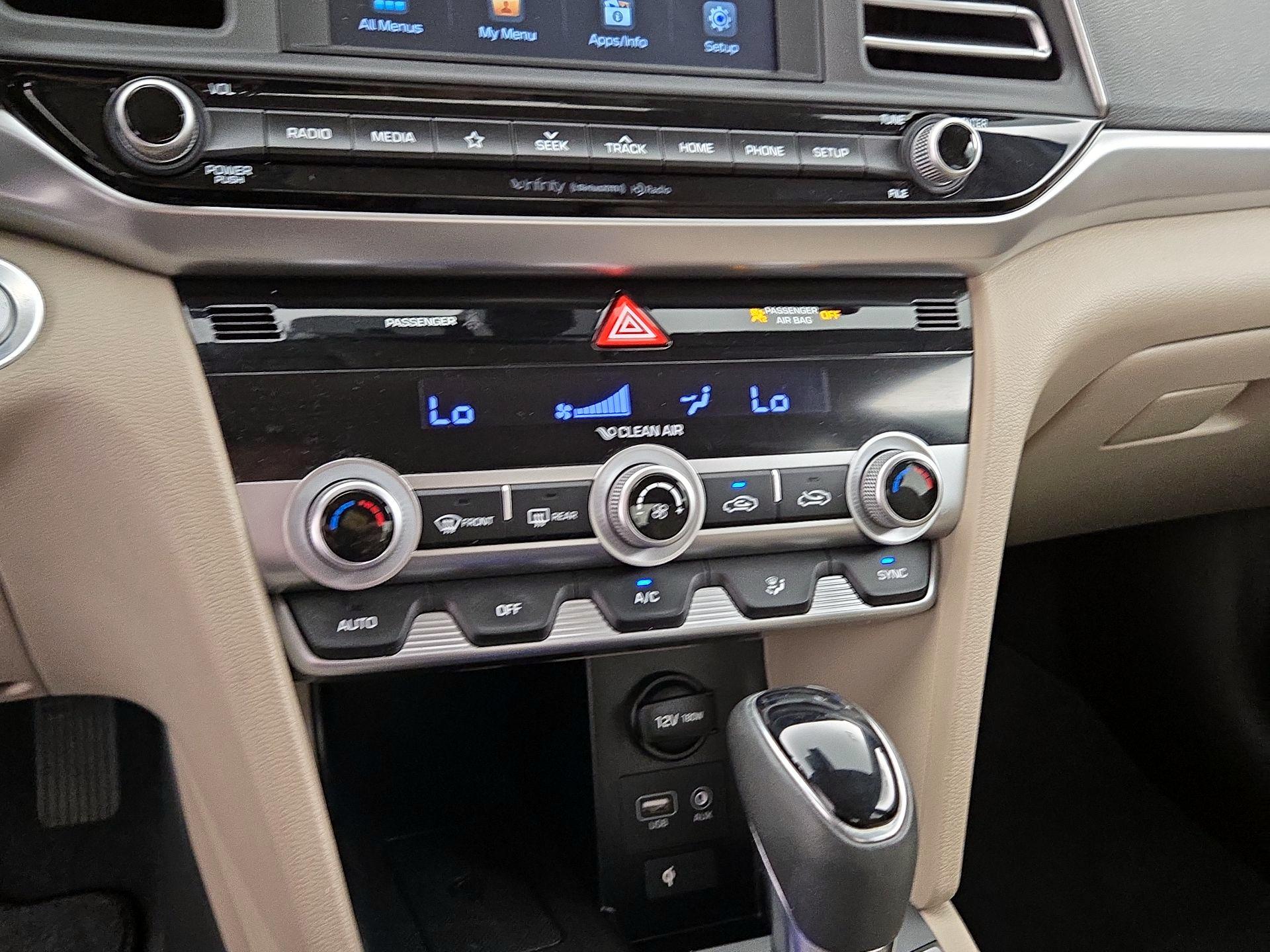 Thumbnail: 2019 Hyundai Elantra - 16