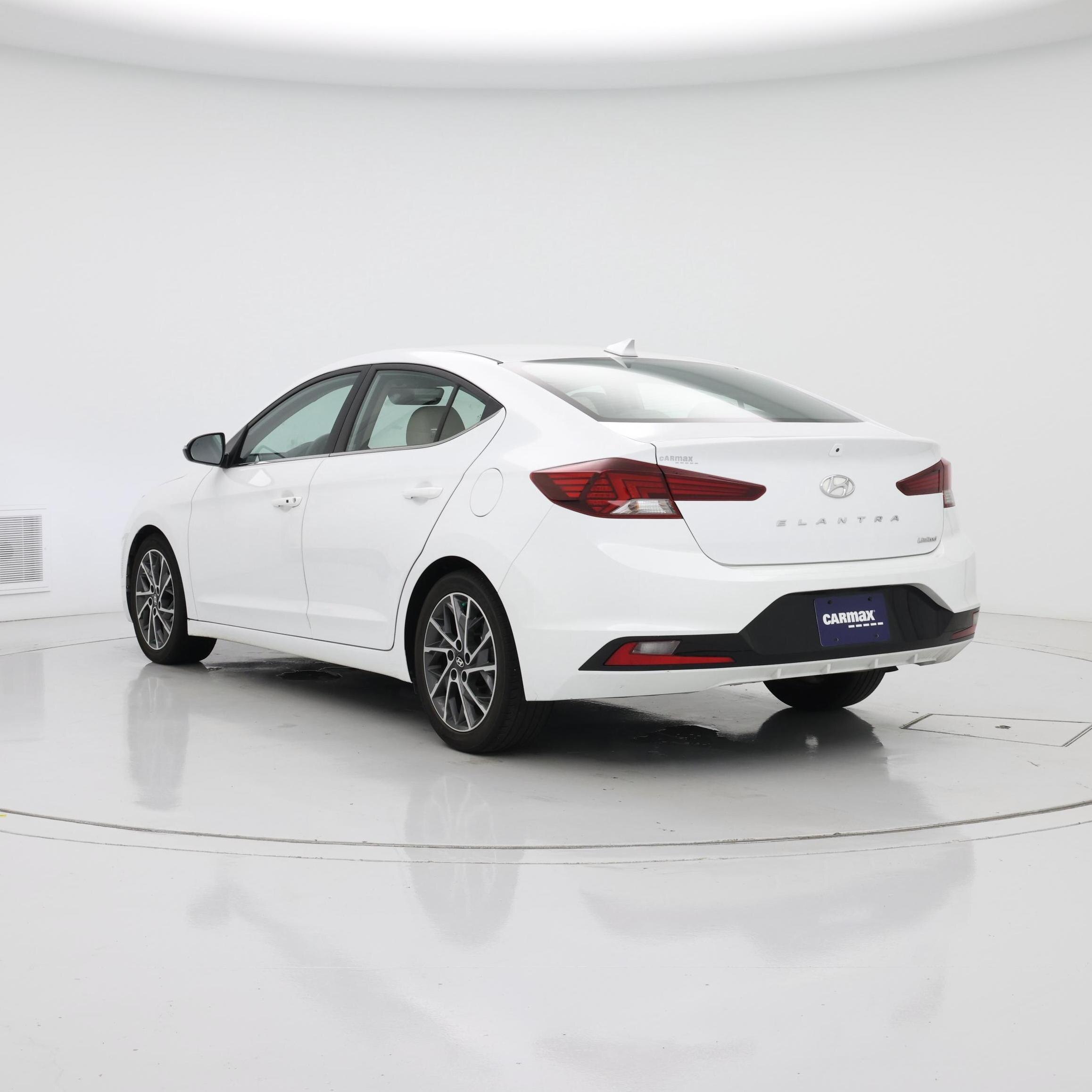 Thumbnail: 2019 Hyundai Elantra - 2