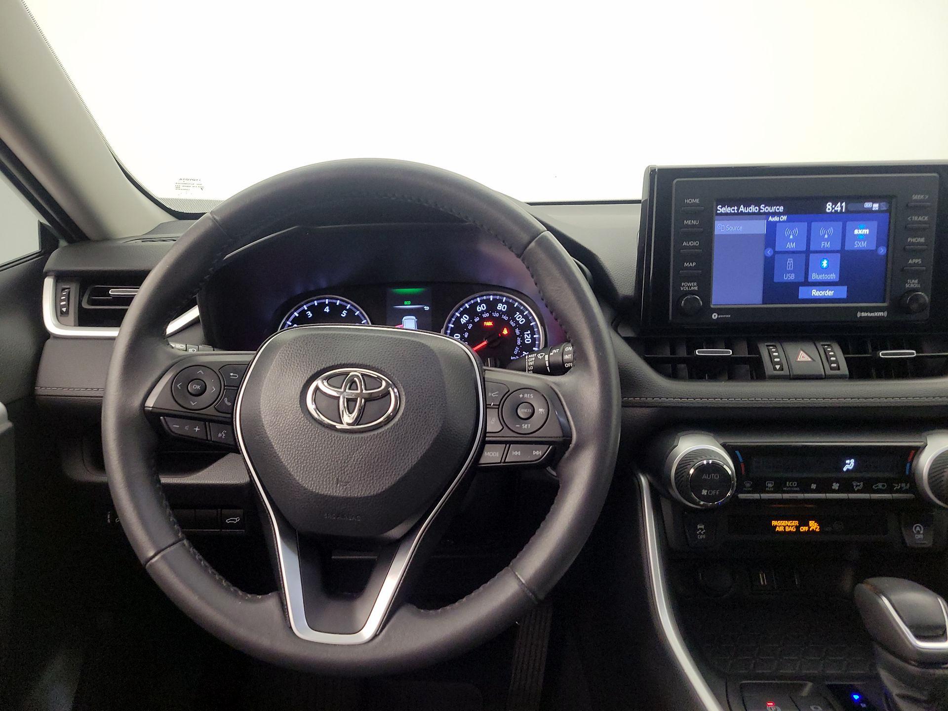 Thumbnail: 2022 Toyota RAV4 - 10