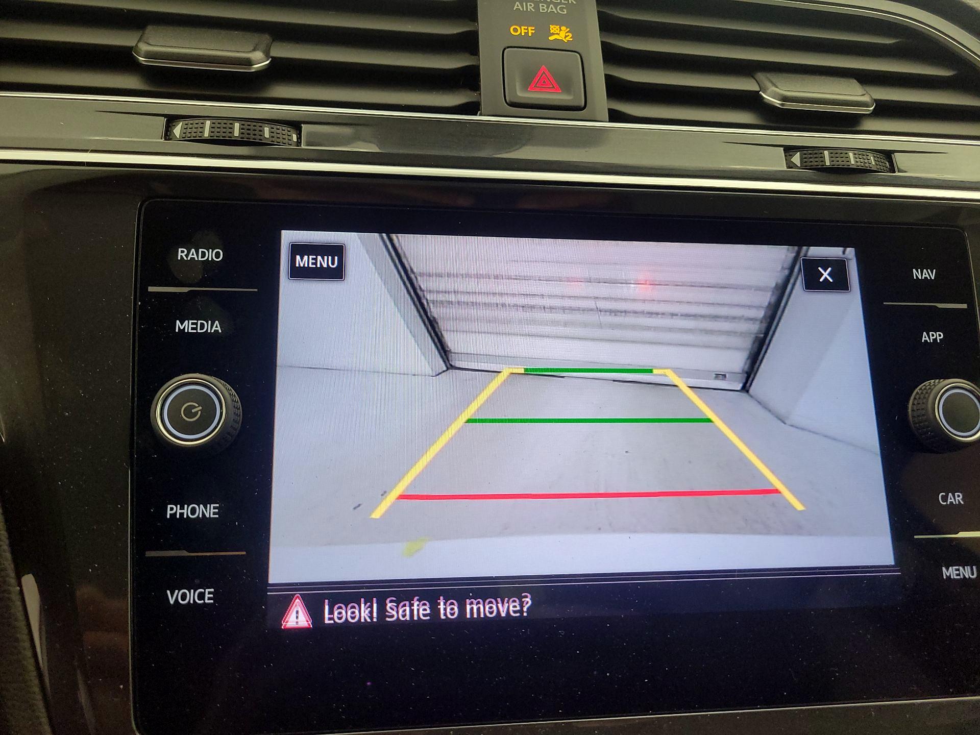 Thumbnail: 2020 Volkswagen Tiguan - 14