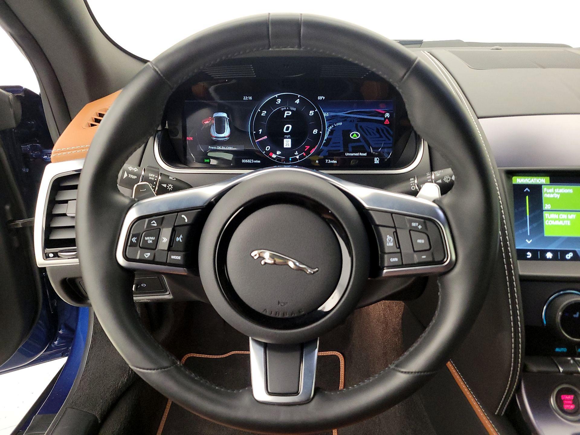 Thumbnail: 2022 Jaguar F-Type - 10