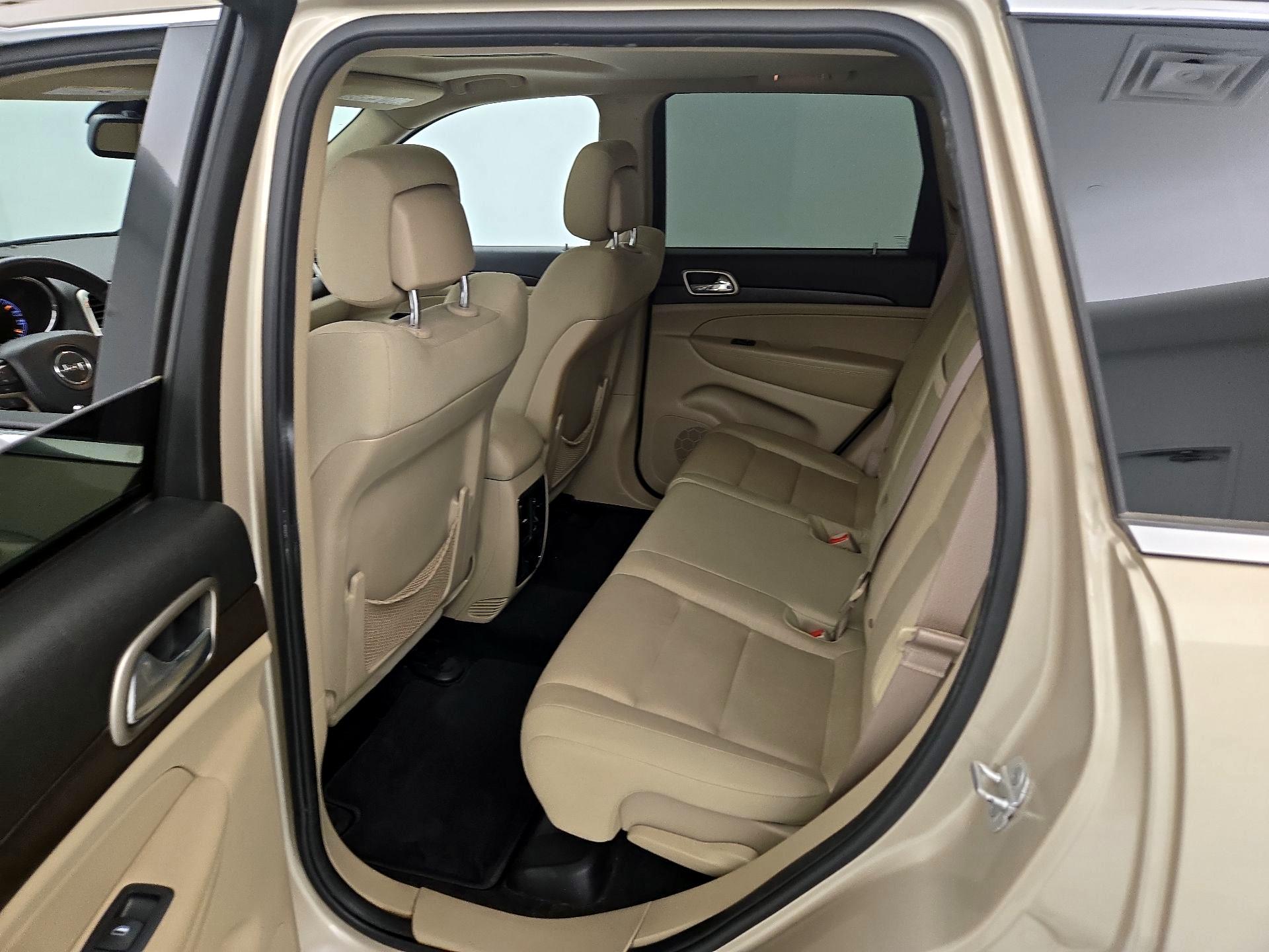 Thumbnail: 2014 Jeep Grand Cherokee - 19