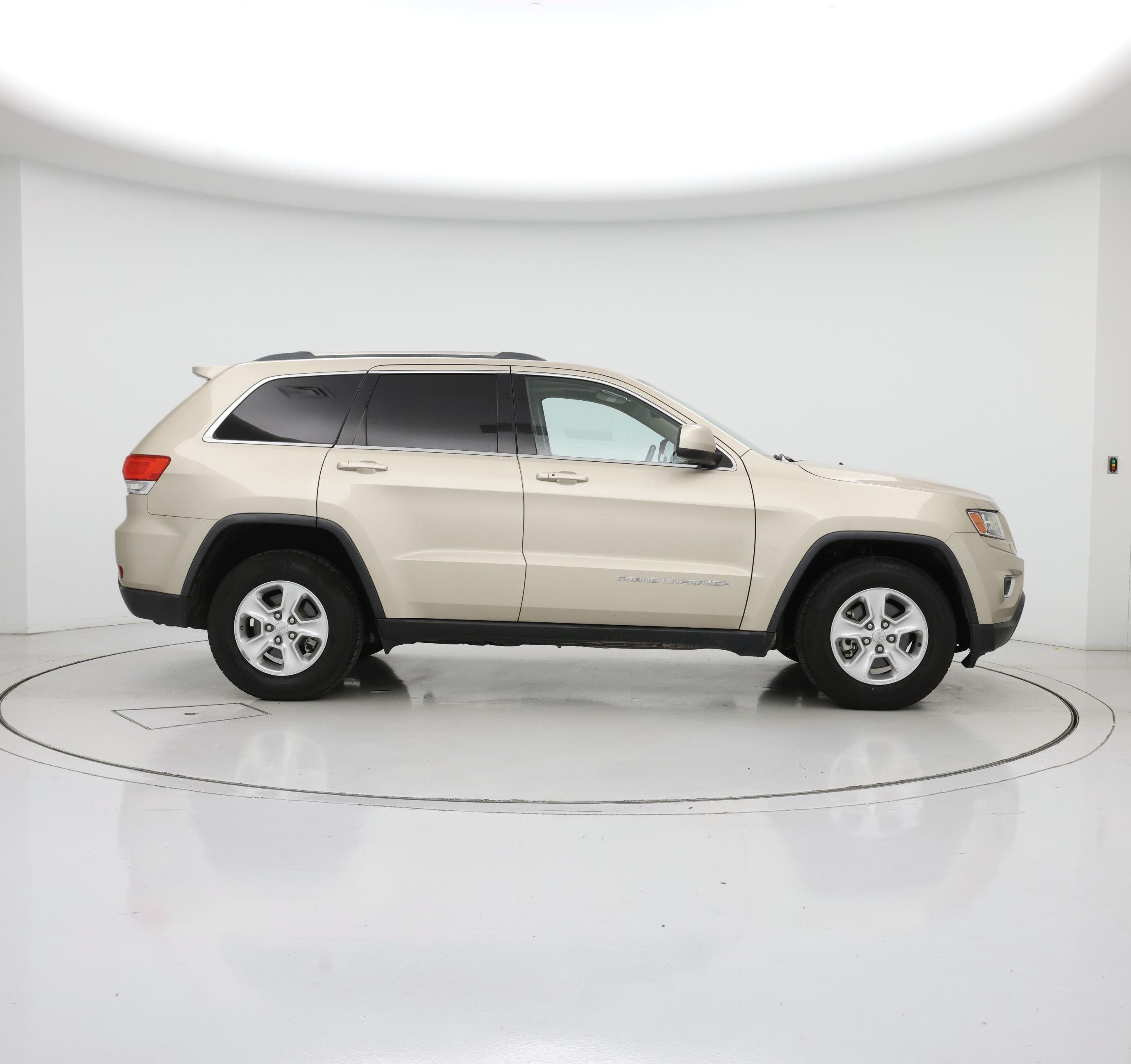 Thumbnail: 2014 Jeep Grand Cherokee - 7