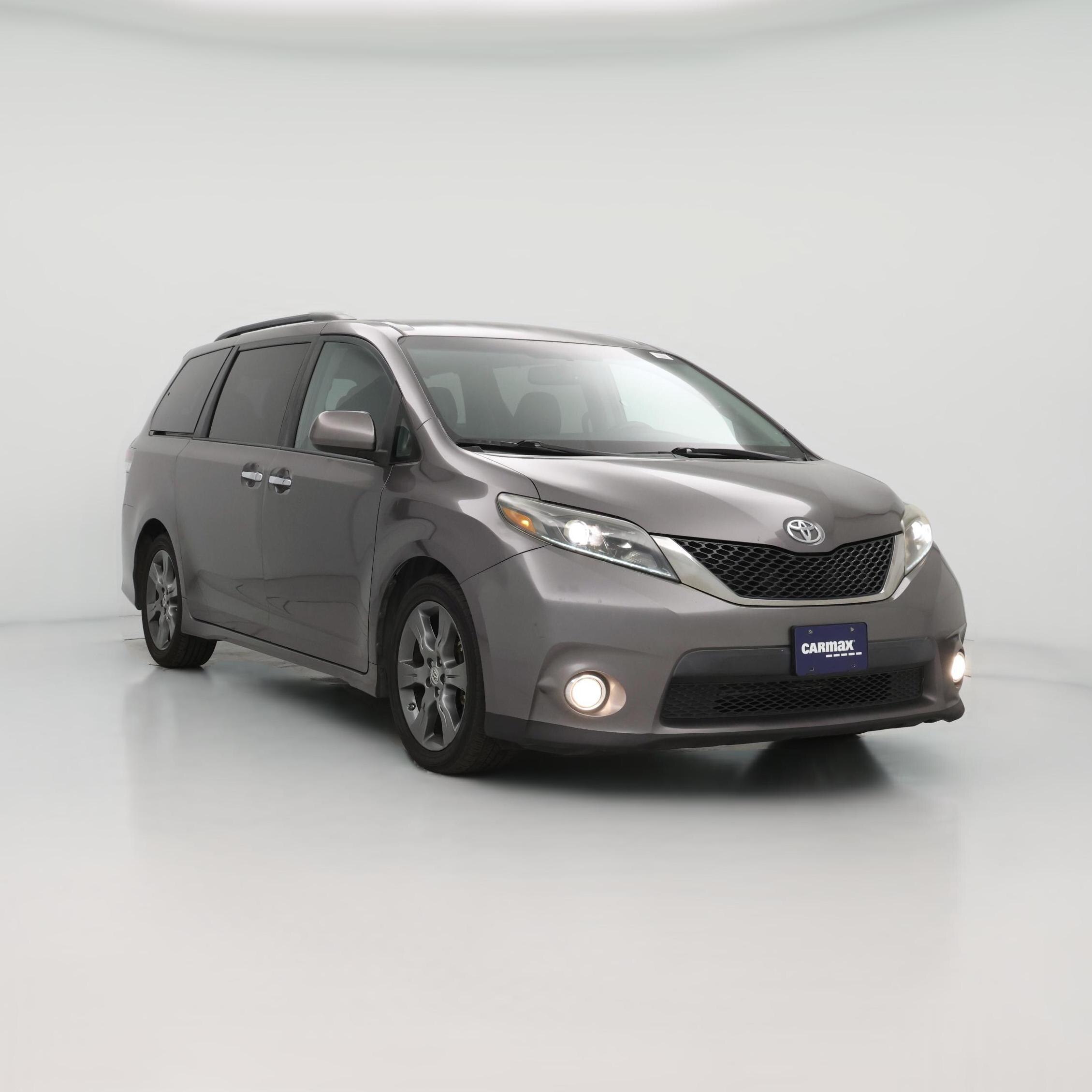 Thumbnail: 2015 Toyota Sienna - 1