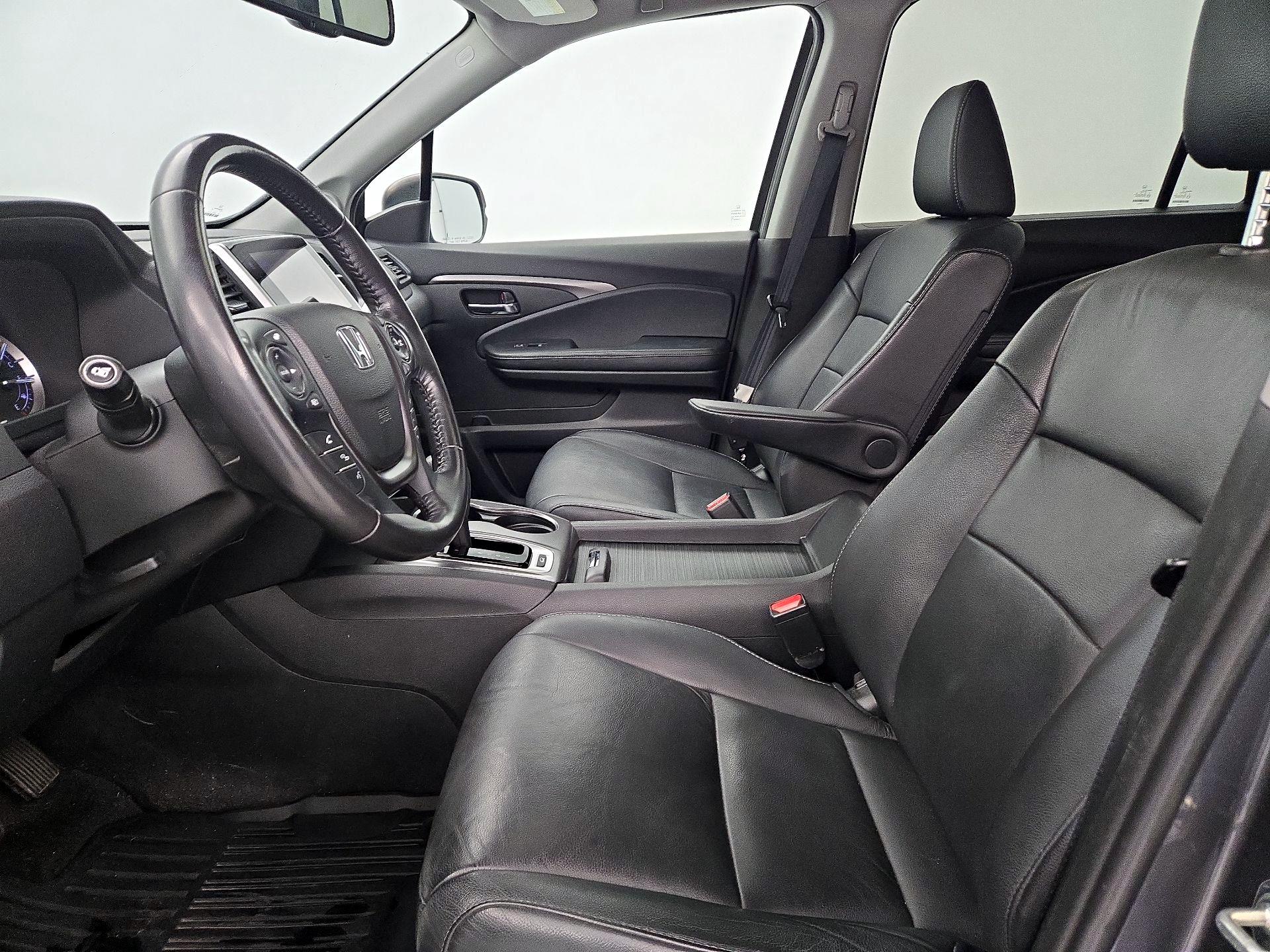 Thumbnail: 2018 Honda Pilot - 11