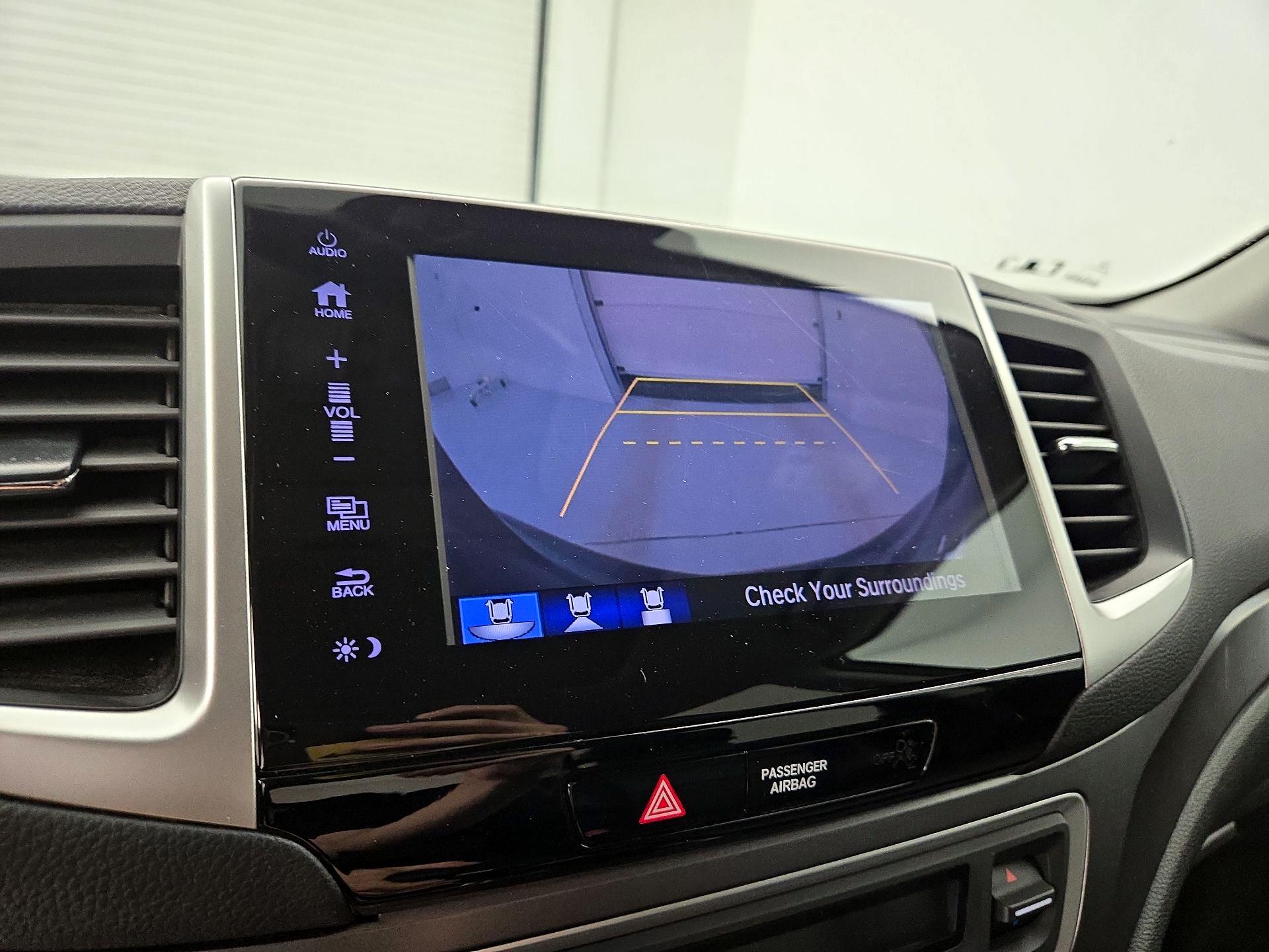 Thumbnail: 2018 Honda Pilot - 14