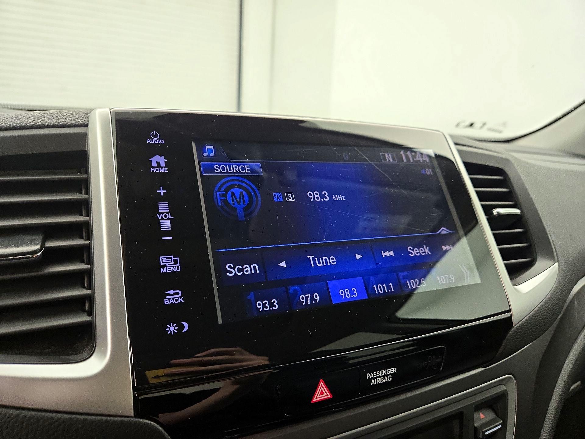 Thumbnail: 2018 Honda Pilot - 15