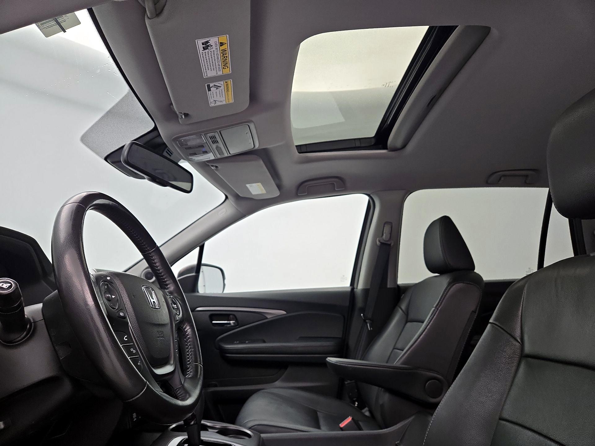 Thumbnail: 2018 Honda Pilot - 19