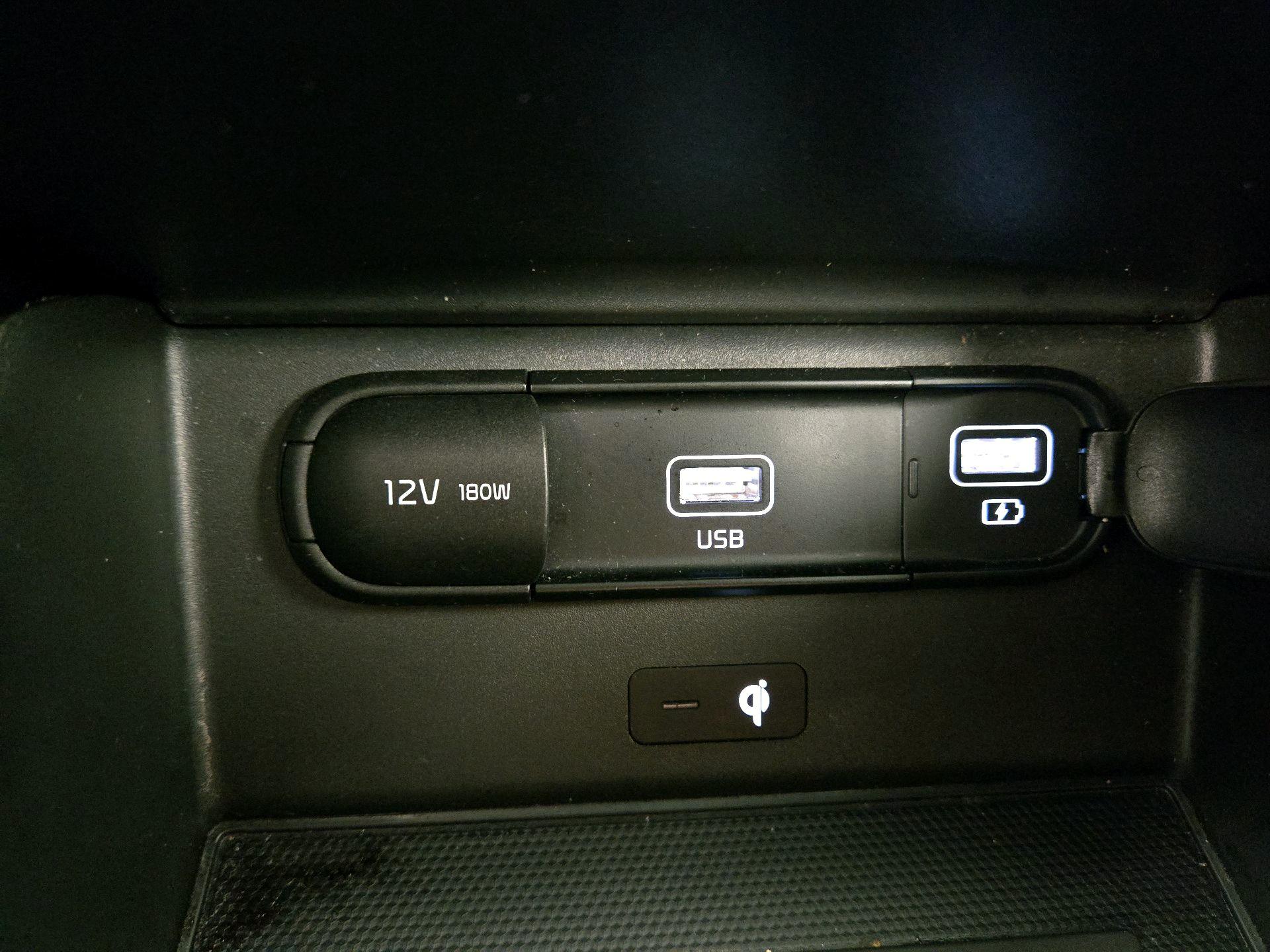 Thumbnail: 2022 Kia Telluride - 19