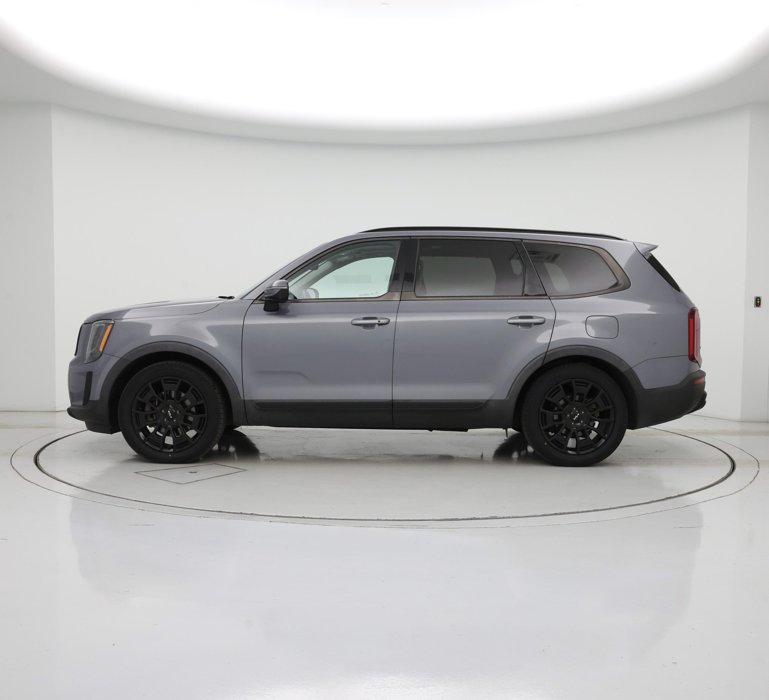 Thumbnail: 2022 Kia Telluride - 3