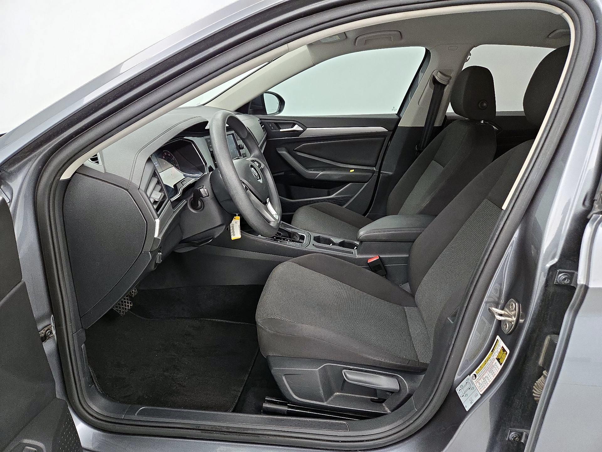 Thumbnail: 2019 Volkswagen Jetta - 11