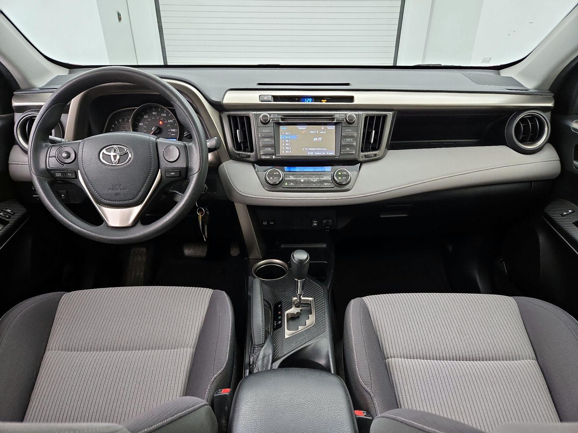 Thumbnail: 2014 Toyota RAV4 - 9