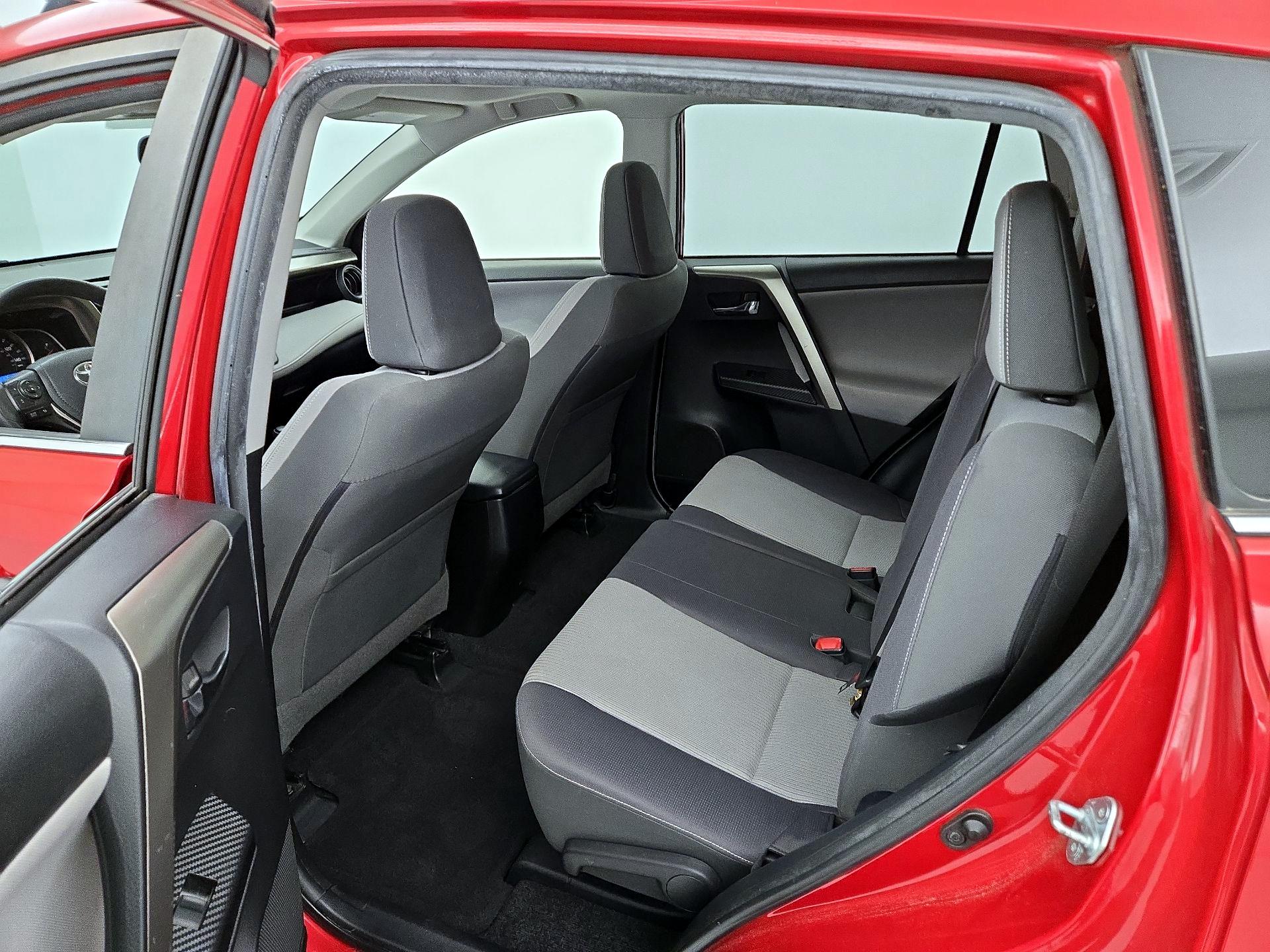 Thumbnail: 2014 Toyota RAV4 - 20