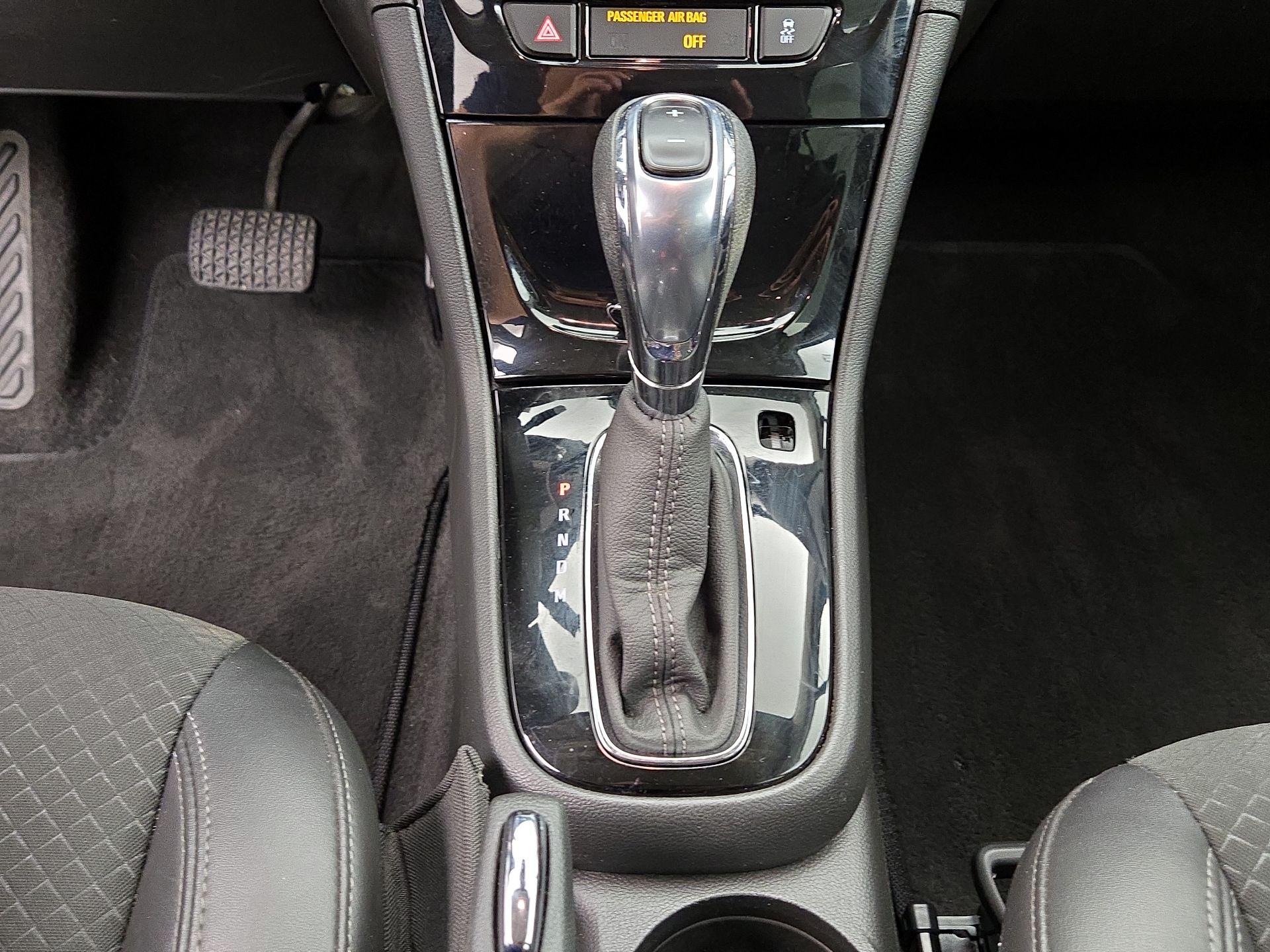 Thumbnail: 2018 Buick Encore - 17
