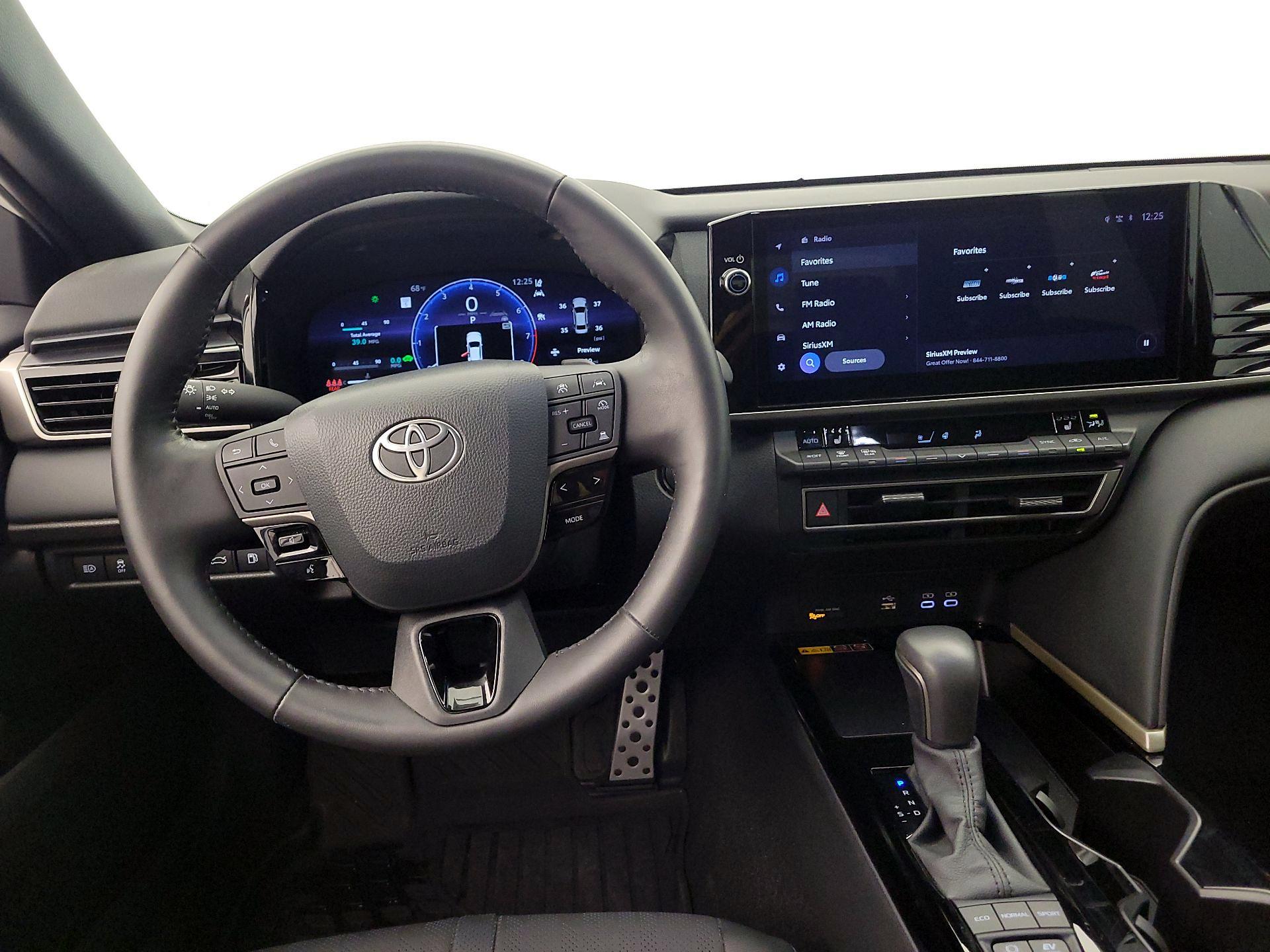 Thumbnail: 2025 Toyota Camry - 10