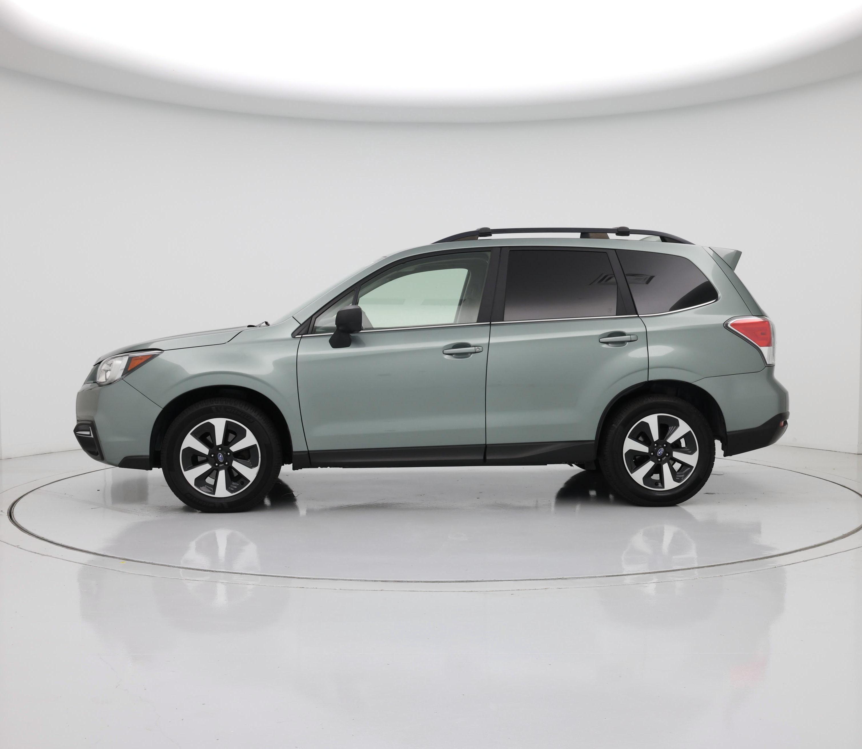 Thumbnail: 2017 Subaru Forester - 3