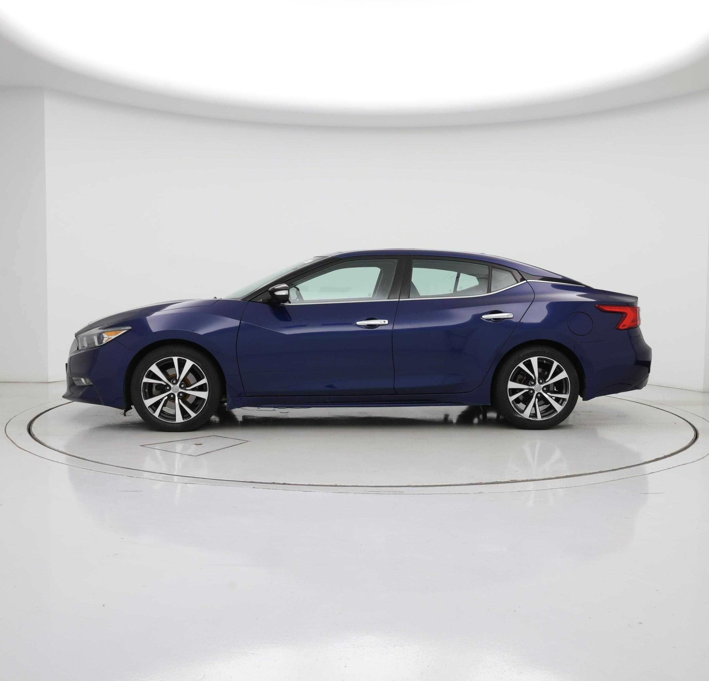 Thumbnail: 2017 Nissan Maxima - 3