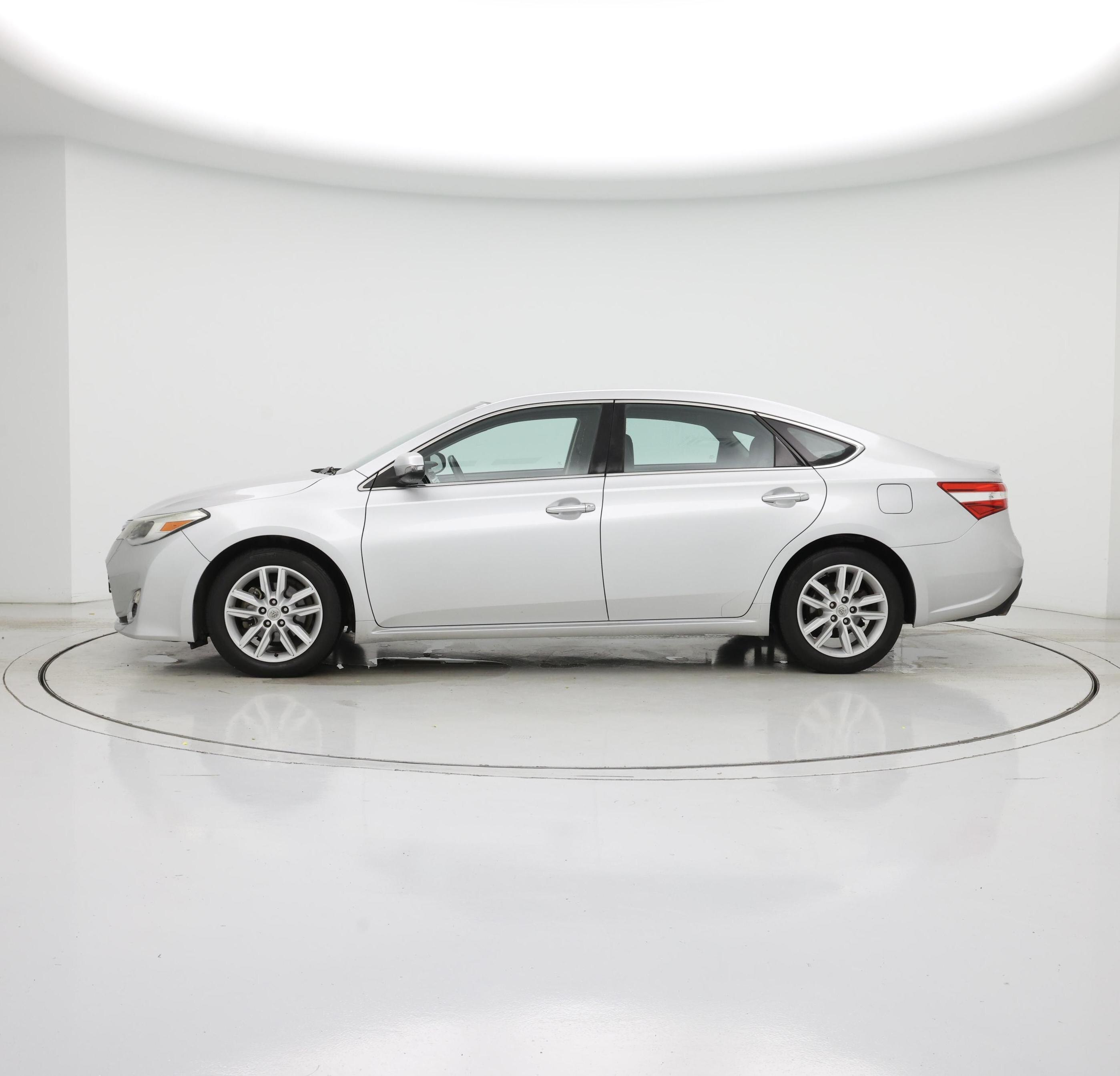 Thumbnail: 2014 Toyota Avalon - 3