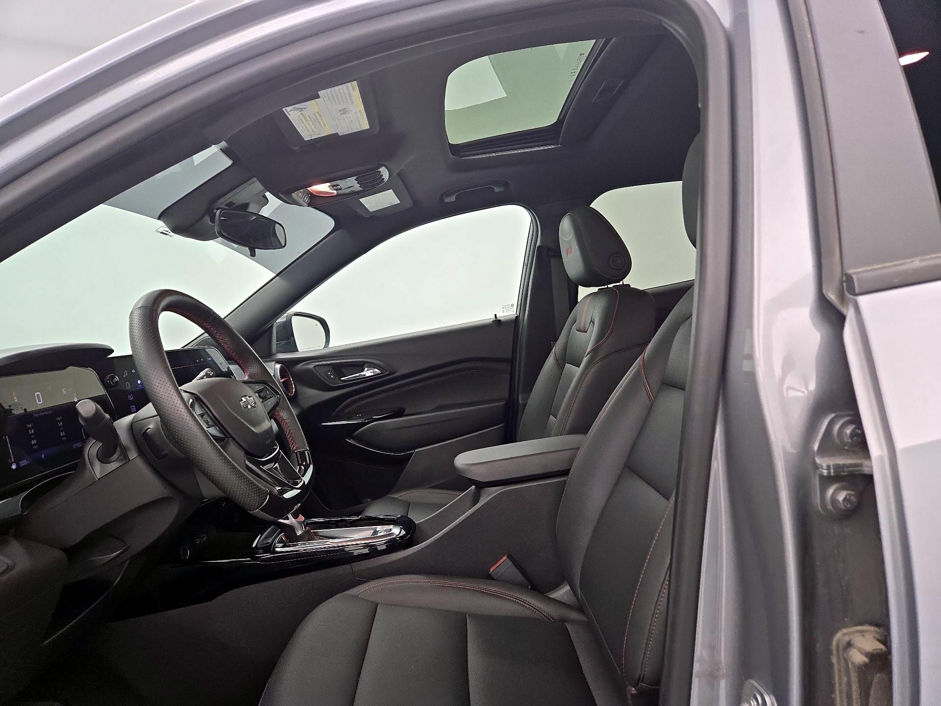 Thumbnail: 2024 Chevrolet Trax - 19