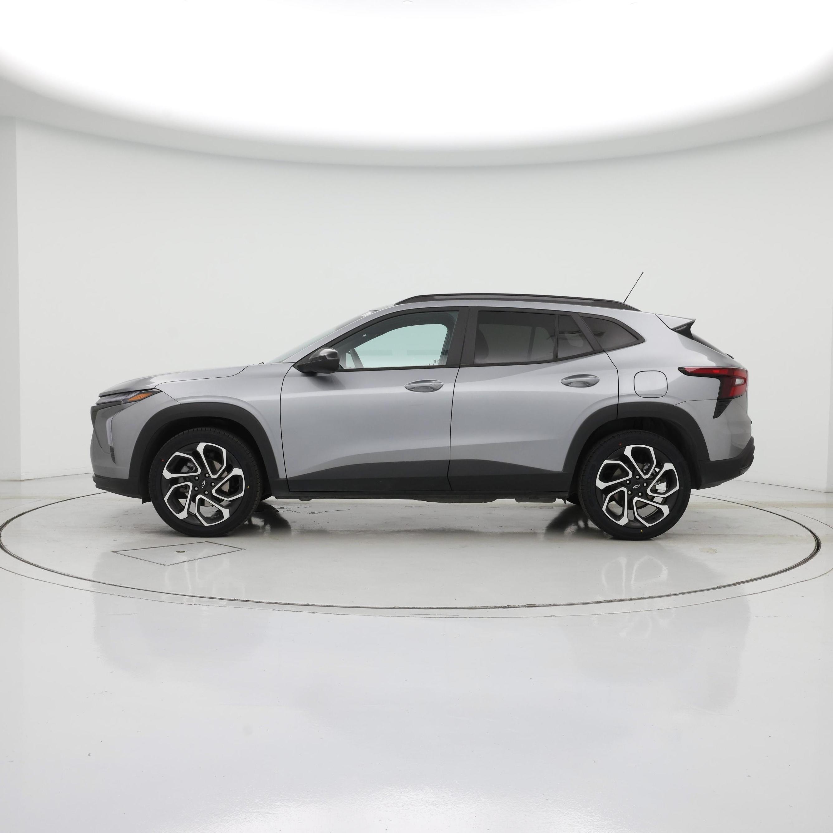 Thumbnail: 2024 Chevrolet Trax - 3
