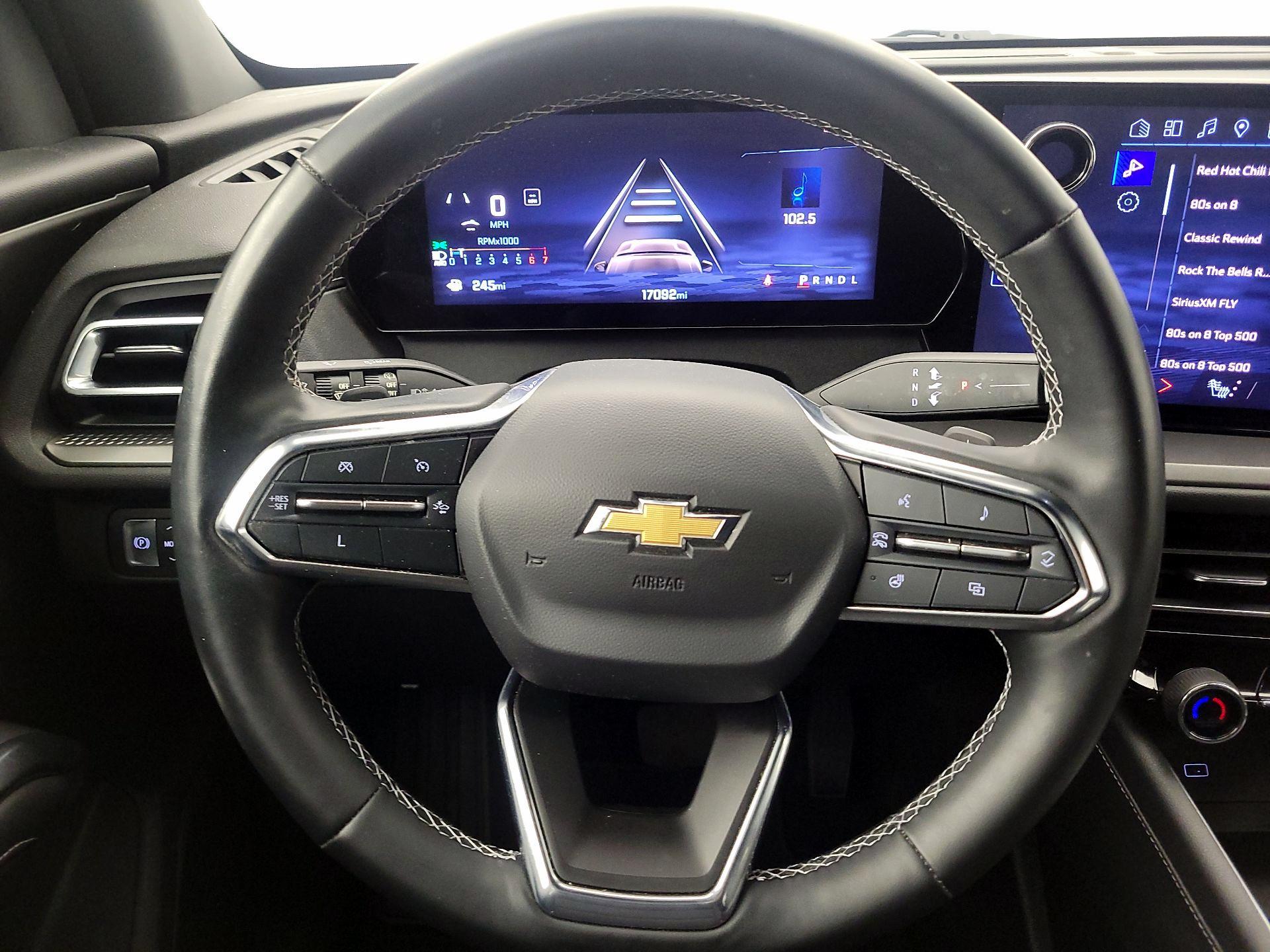 Thumbnail: 2024 Chevrolet Traverse - 10