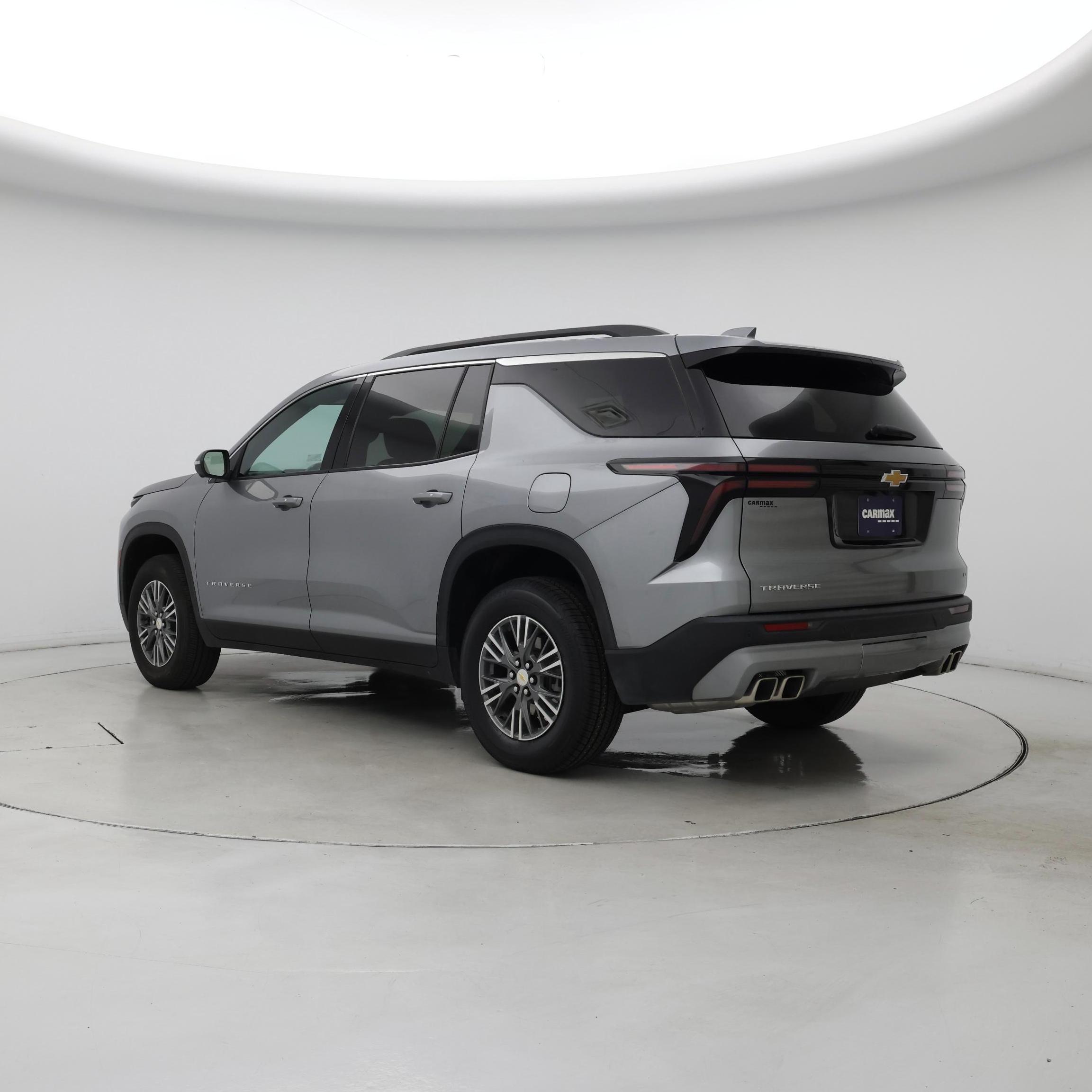 Thumbnail: 2024 Chevrolet Traverse - 2