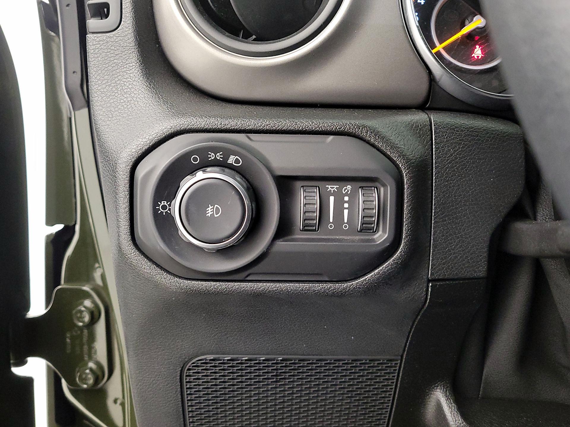 Thumbnail: 2021 Jeep Wrangler - 13
