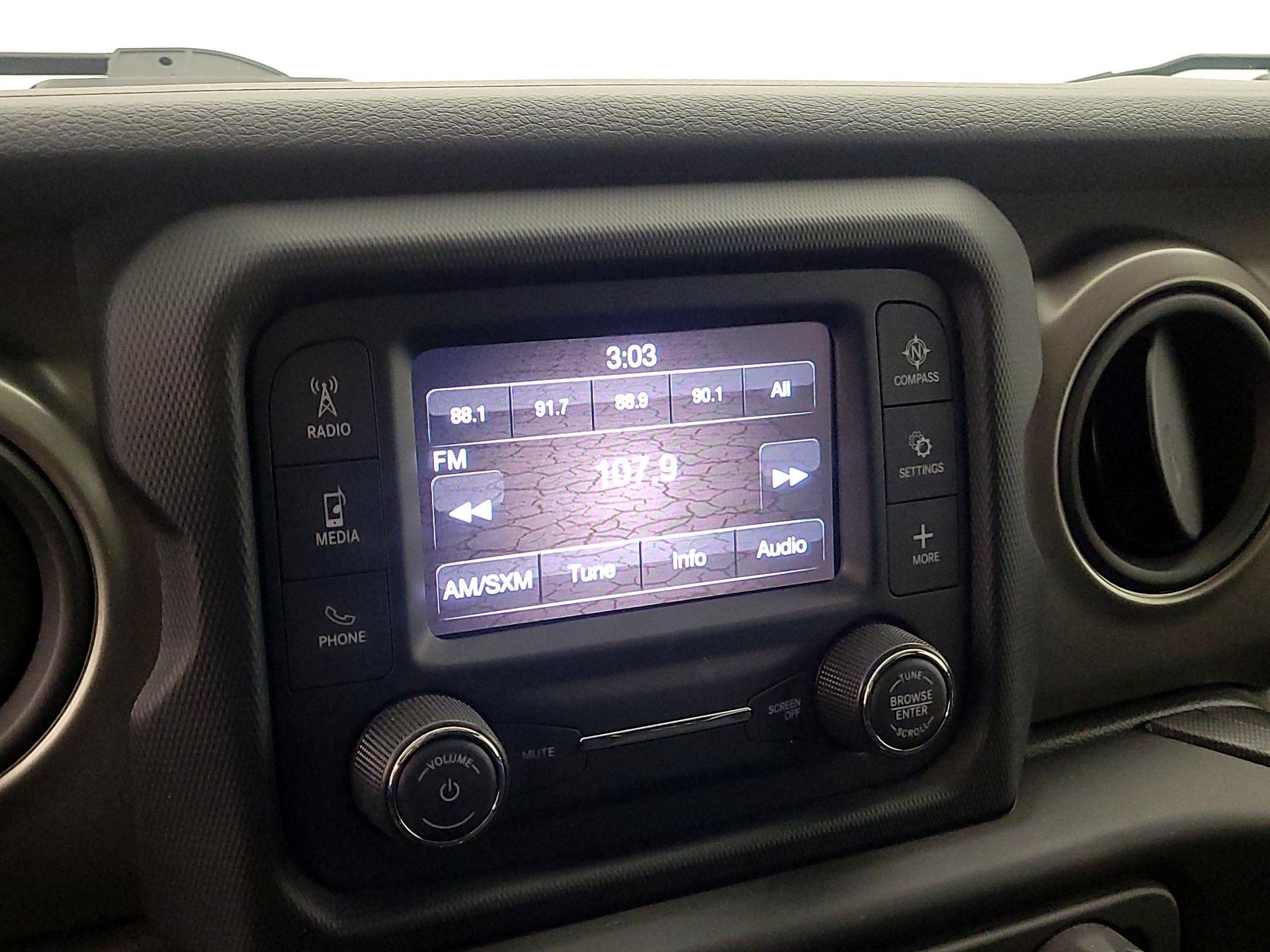 Thumbnail: 2021 Jeep Wrangler - 15