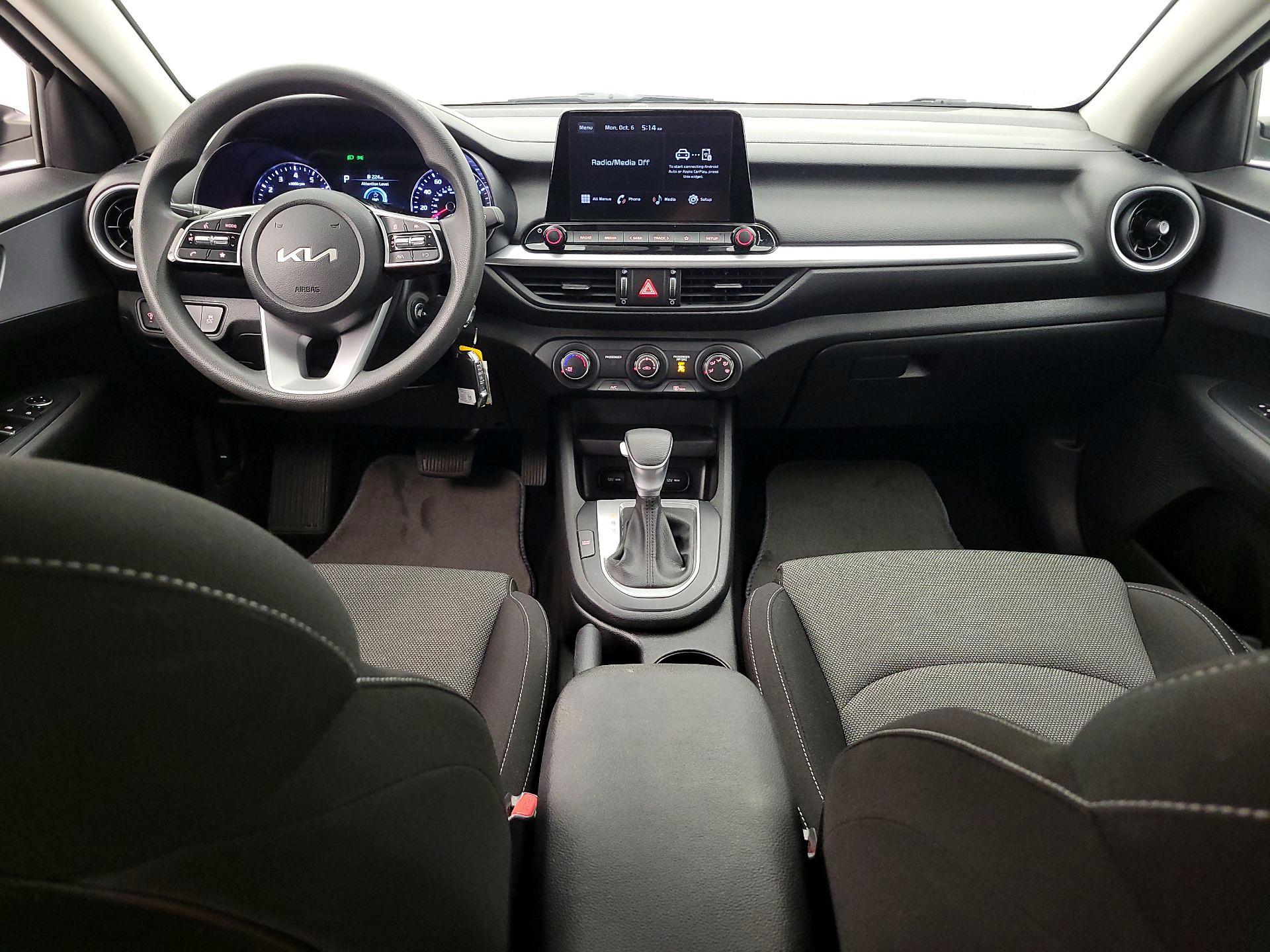Thumbnail: 2023 Kia Forte - 9