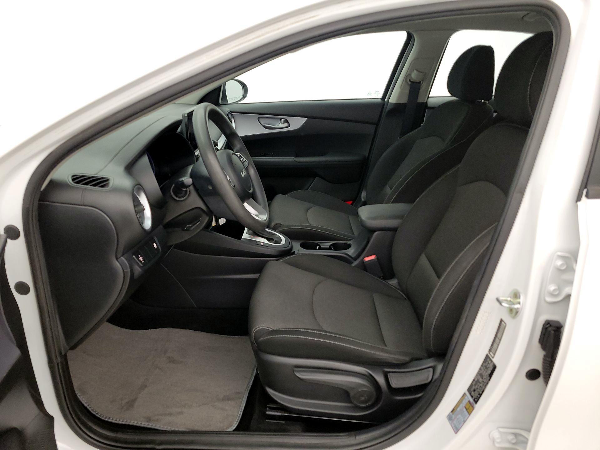 Thumbnail: 2023 Kia Forte - 11