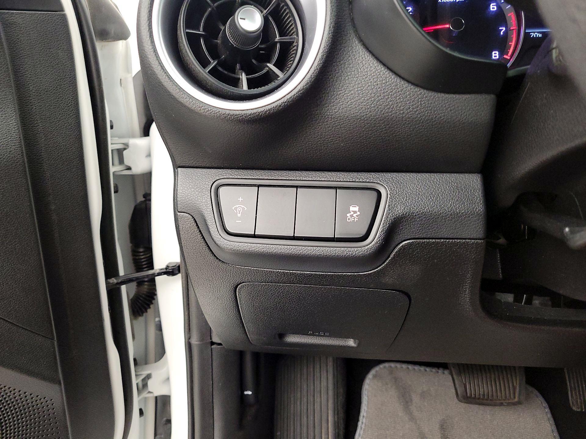 Thumbnail: 2023 Kia Forte - 13