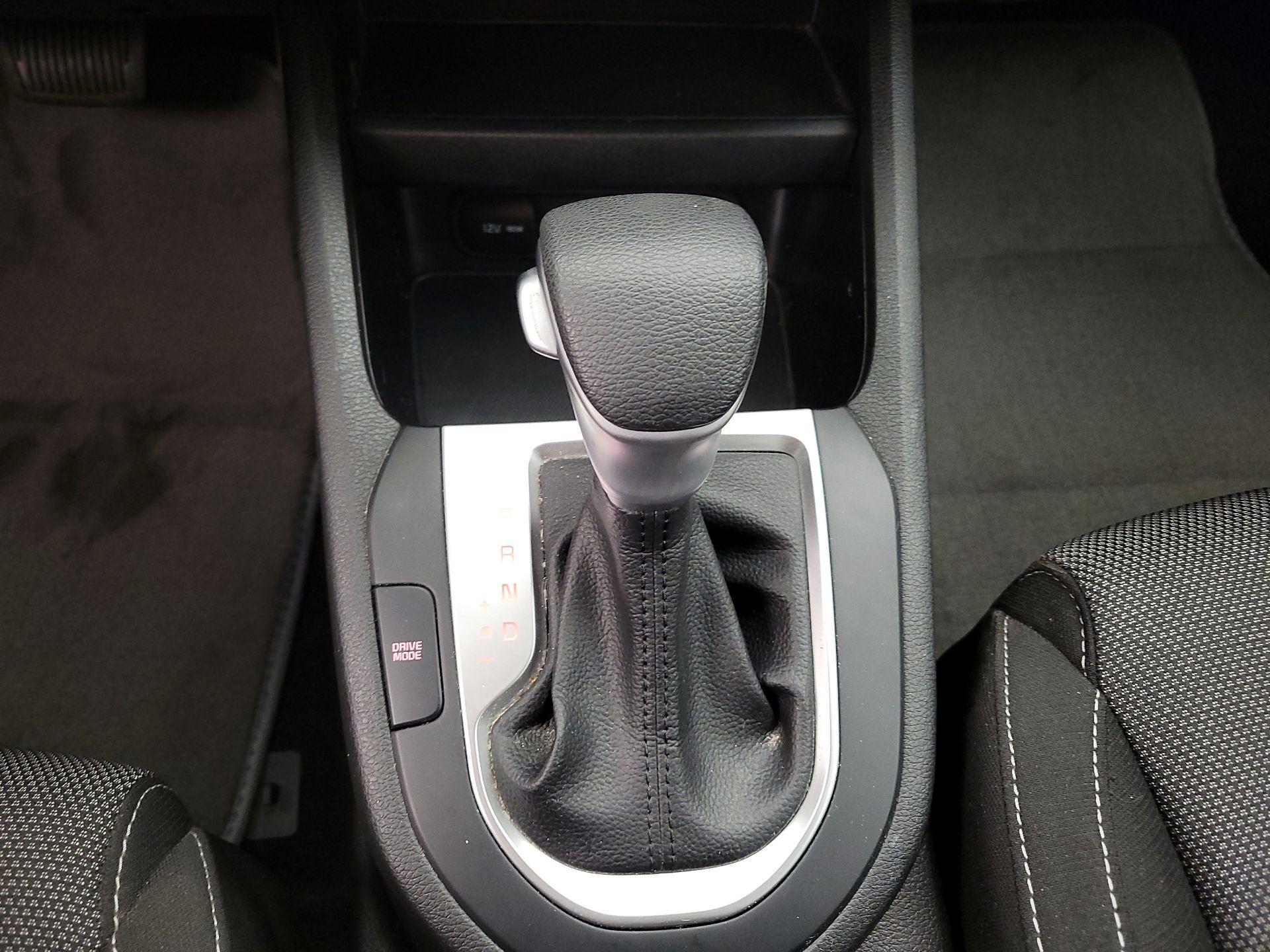 Thumbnail: 2023 Kia Forte - 17