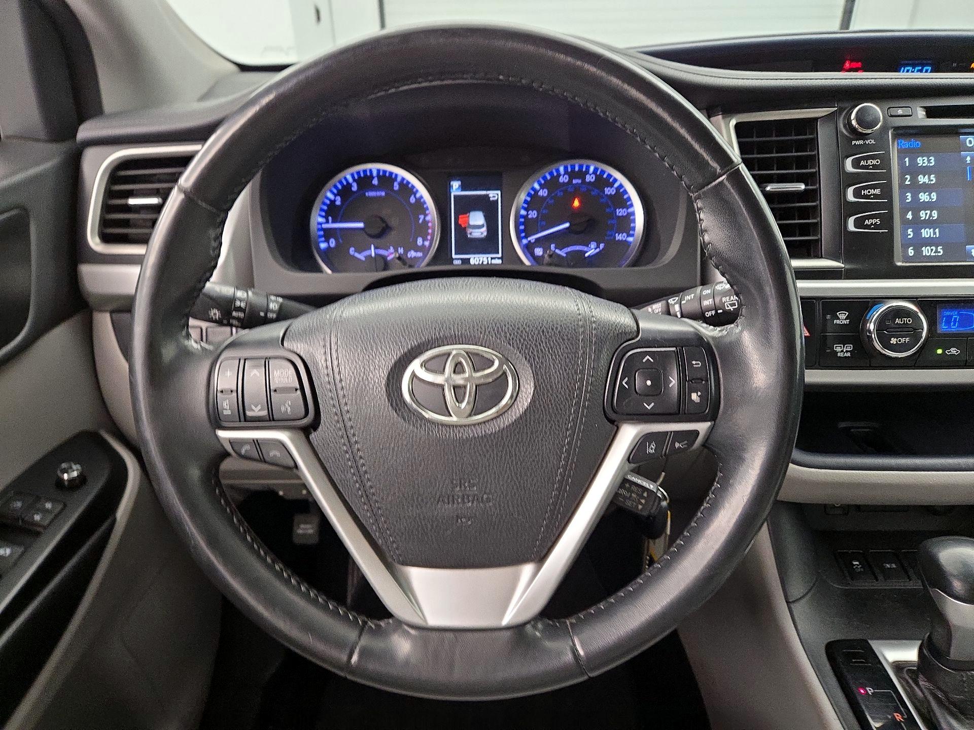 Thumbnail: 2018 Toyota Highlander - 10